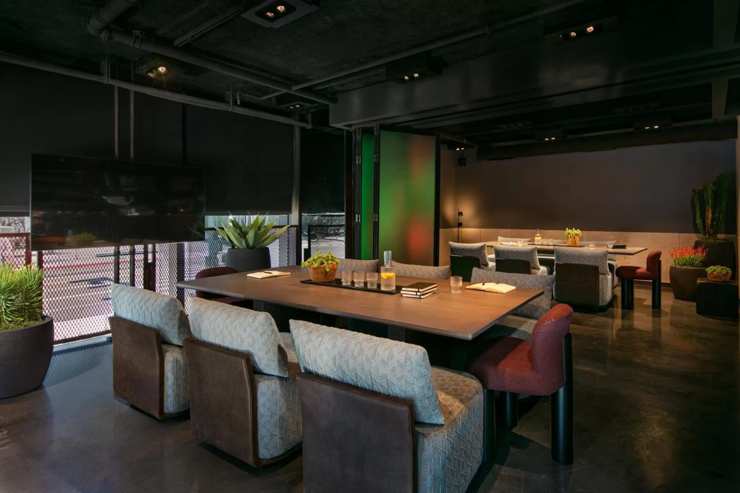Meeting/conference room, Restaurant/Places to Eat in Moxy Downtown Los Angeles