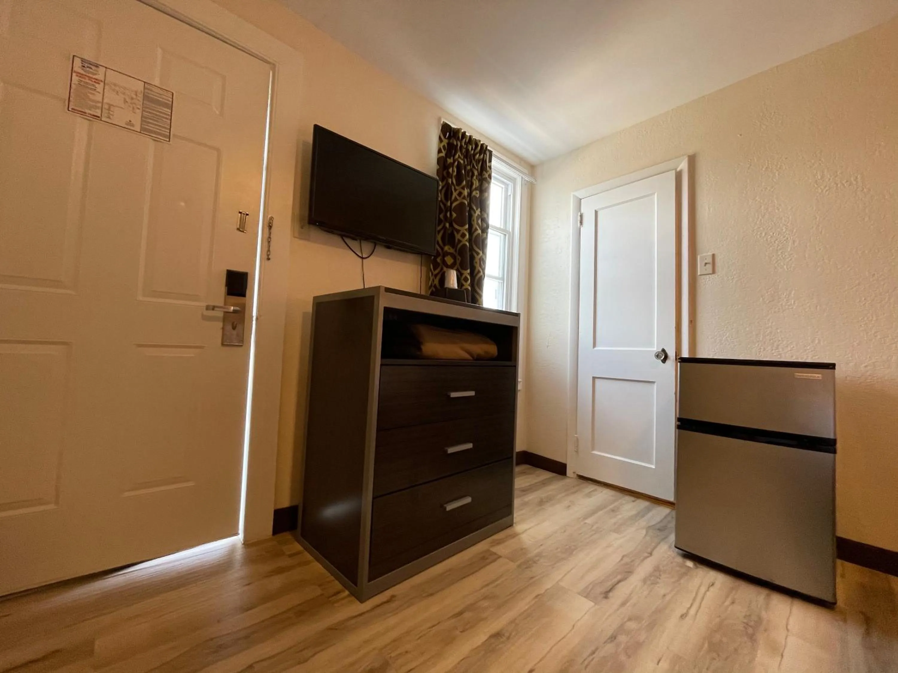 Wildwood Inn Hotel Beach & Boardwalk