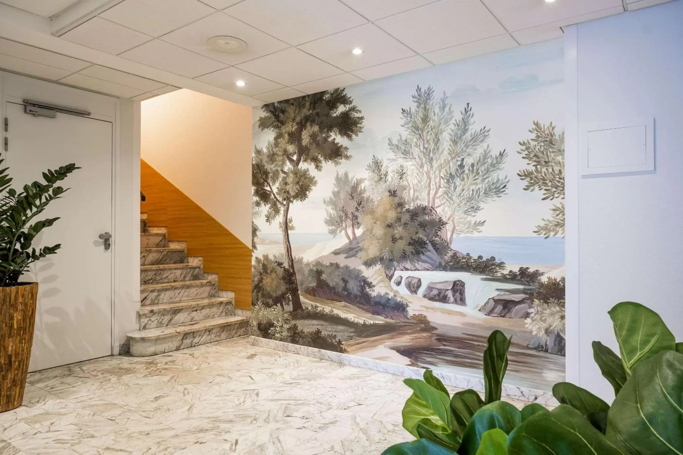 Lobby or reception in Quality Hotel Pau Centre Bosquet