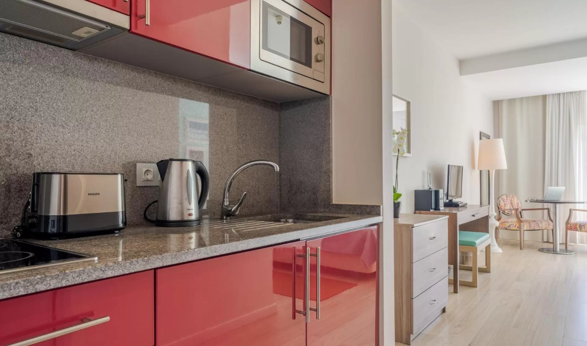 Kitchen or kitchenette in Pestana Alvor Praia Premium Beach & Golf Resort