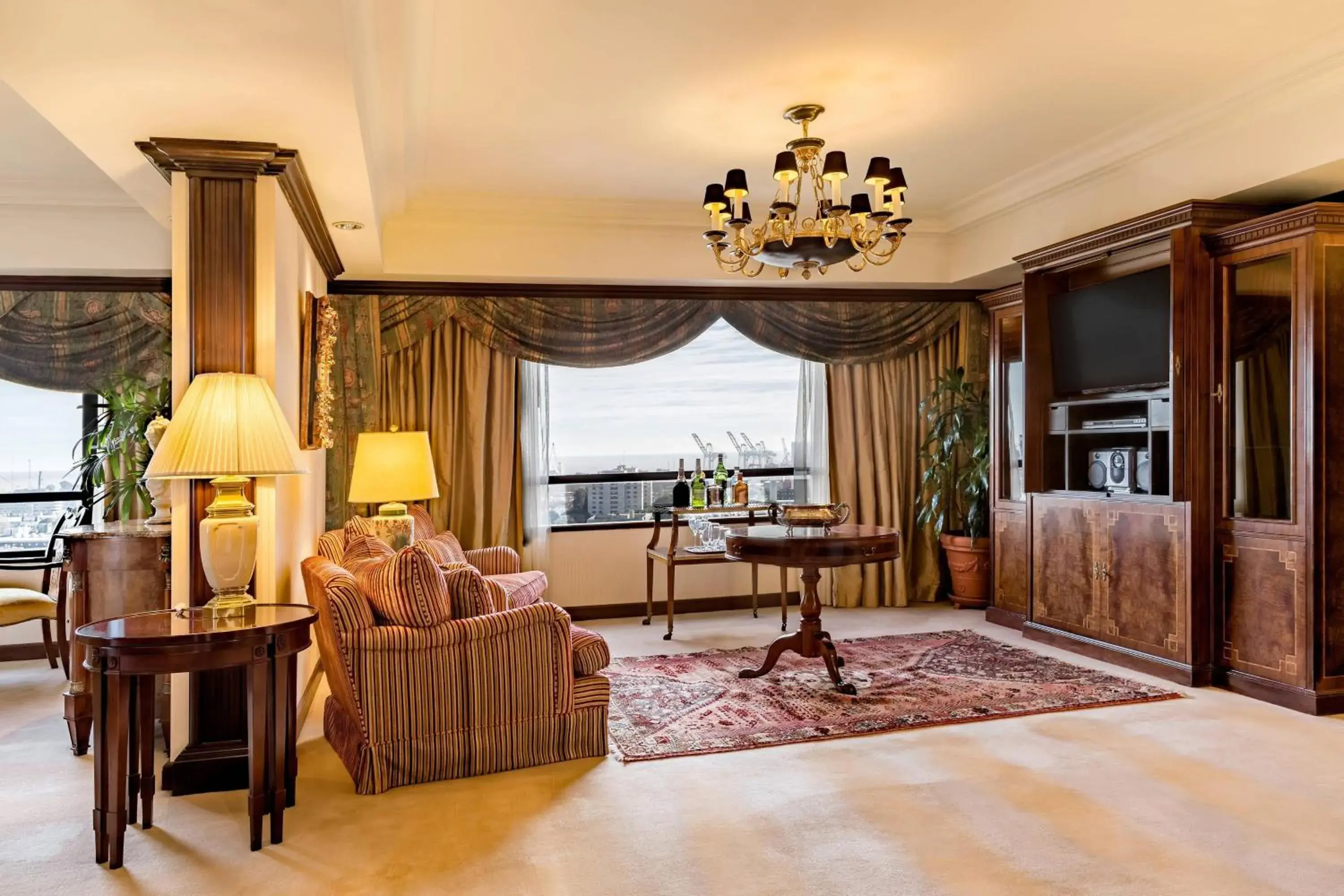 Living room, Seating Area in Park Tower, A Luxury Collection Hotel, Buenos Aires