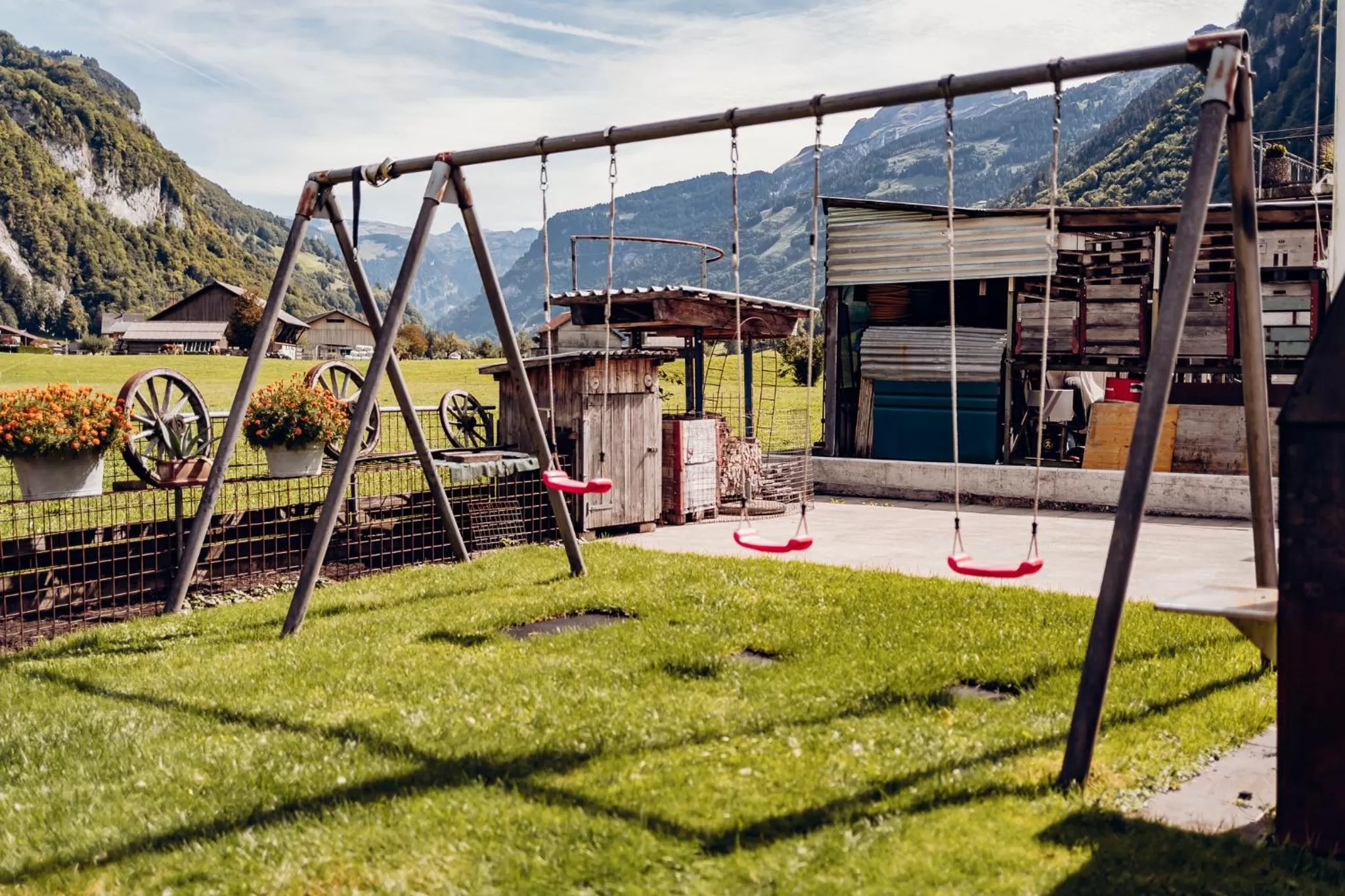 Garden, Children's Play Area in Bnbetschart