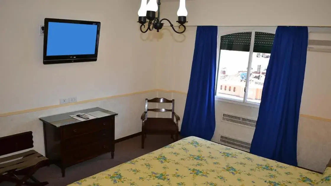 Bedroom, Bed in Hotel Salta