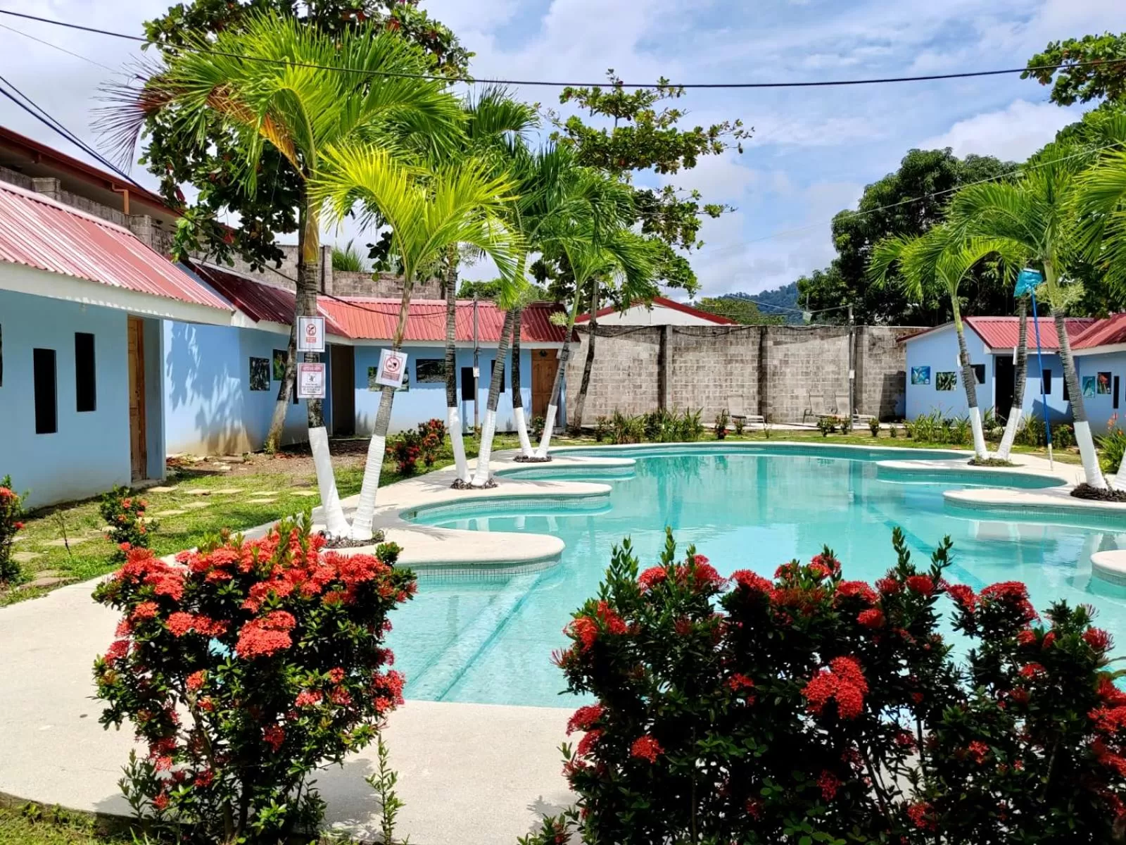 Property building, Swimming Pool in Hotel Catappa