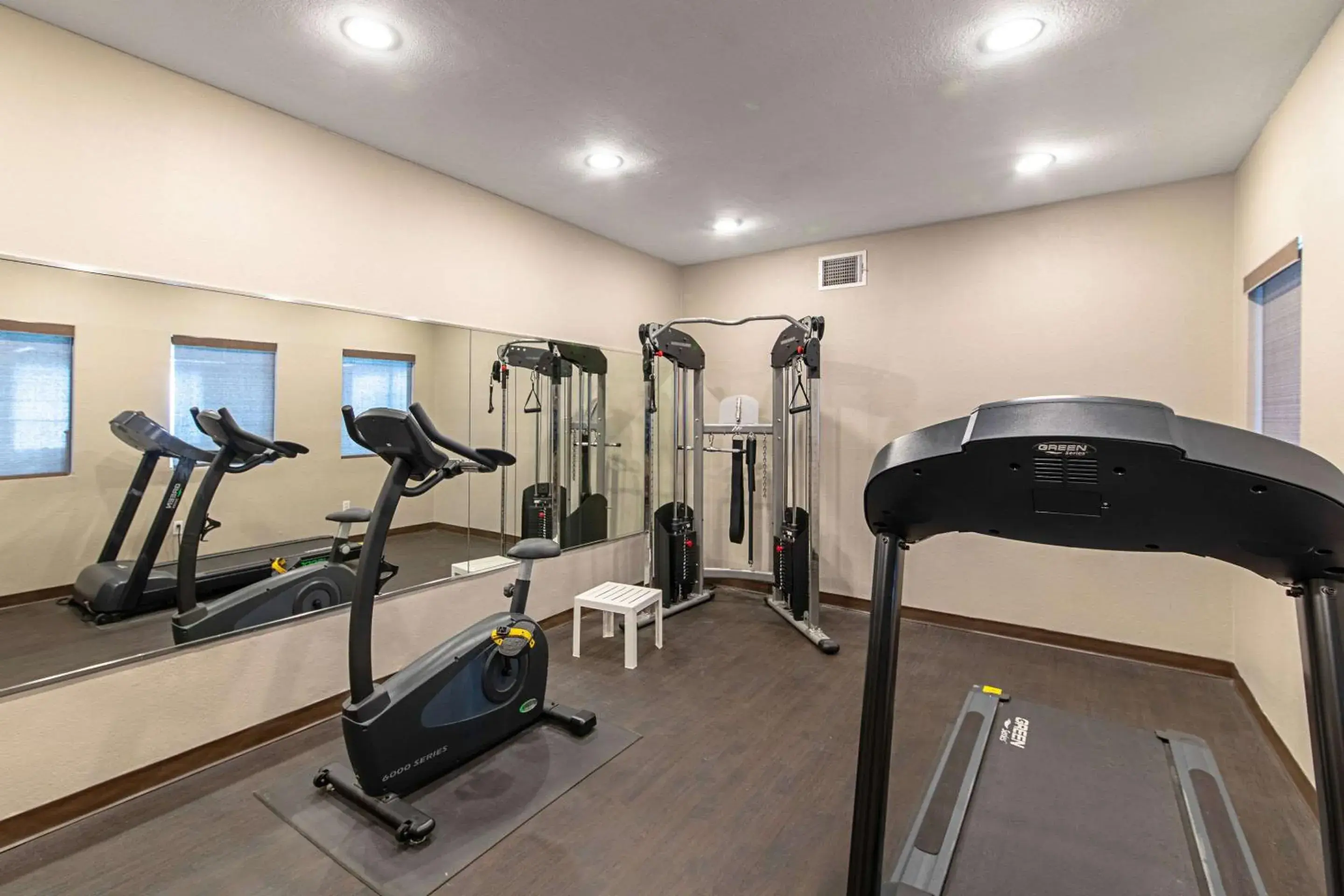 Fitness centre/facilities in Quality Suites Austin South Street Elmo District Fitness centre/facilities in Quality Suites Austin South Street Elmo District