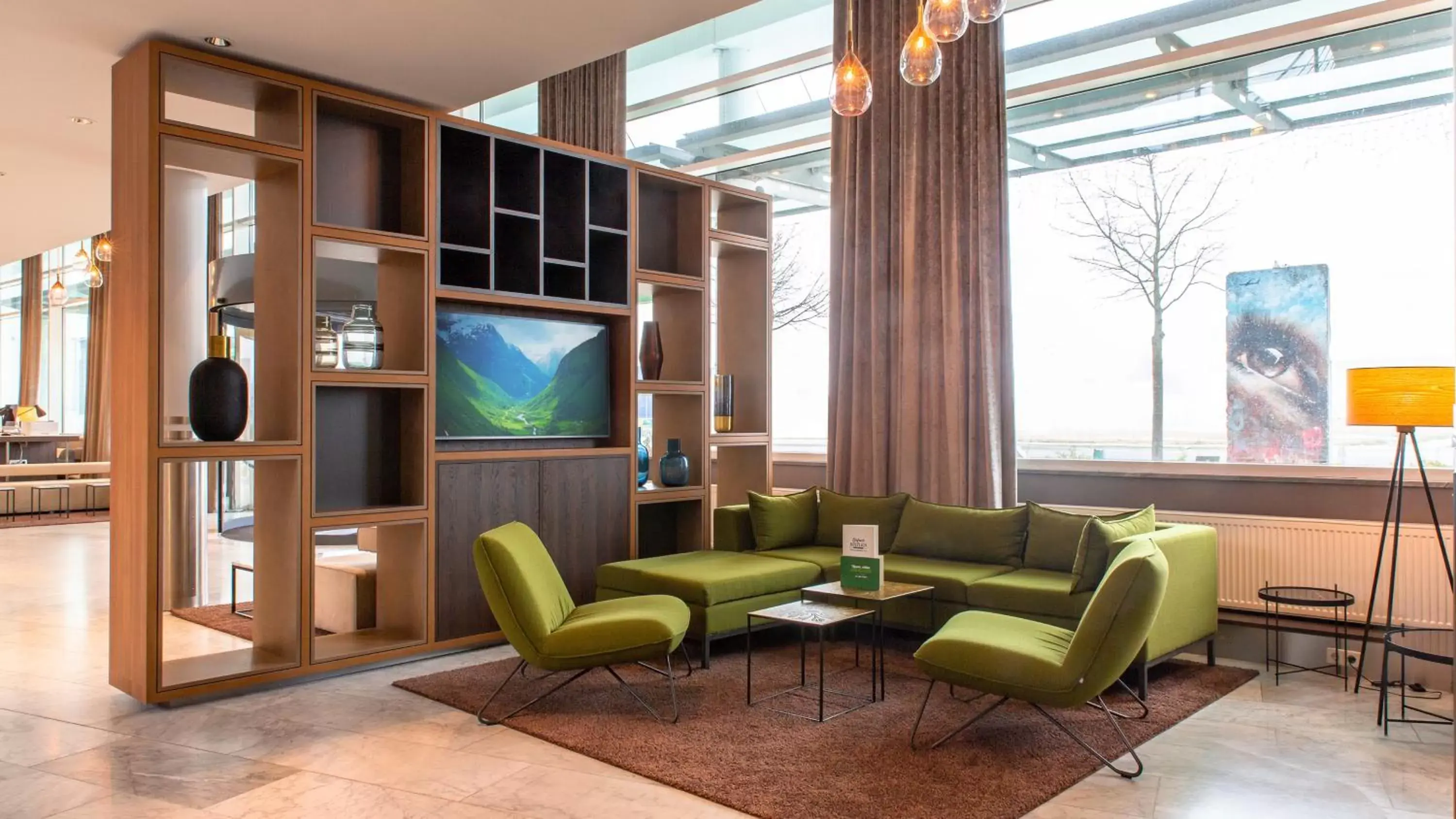 Property building, Lounge/Bar in Holiday Inn Berlin Airport - Conference Centre, an IHG Hotel