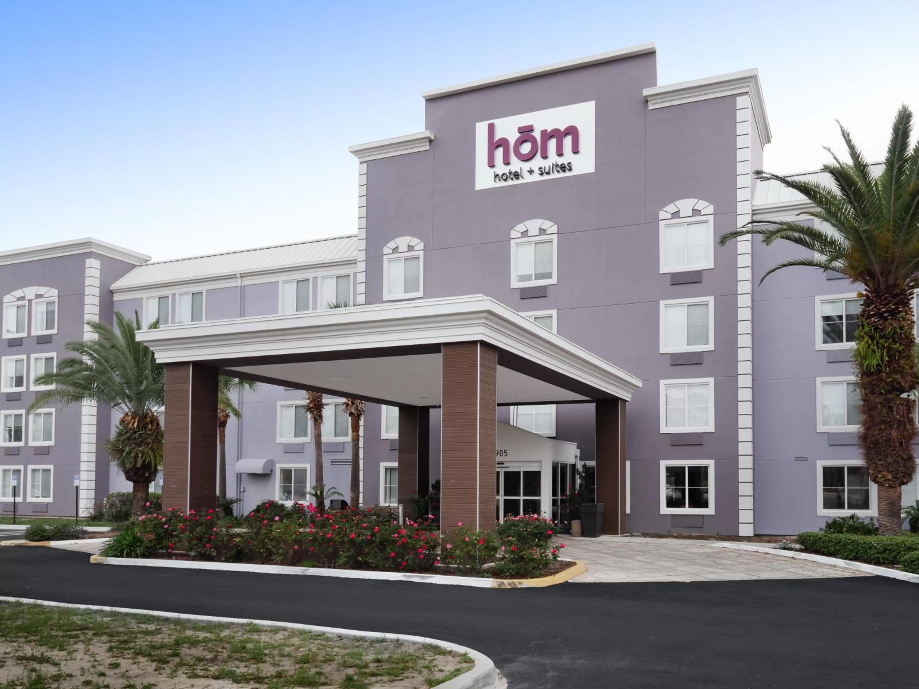 Property building in HoM, A Trademark Collection Hotel
