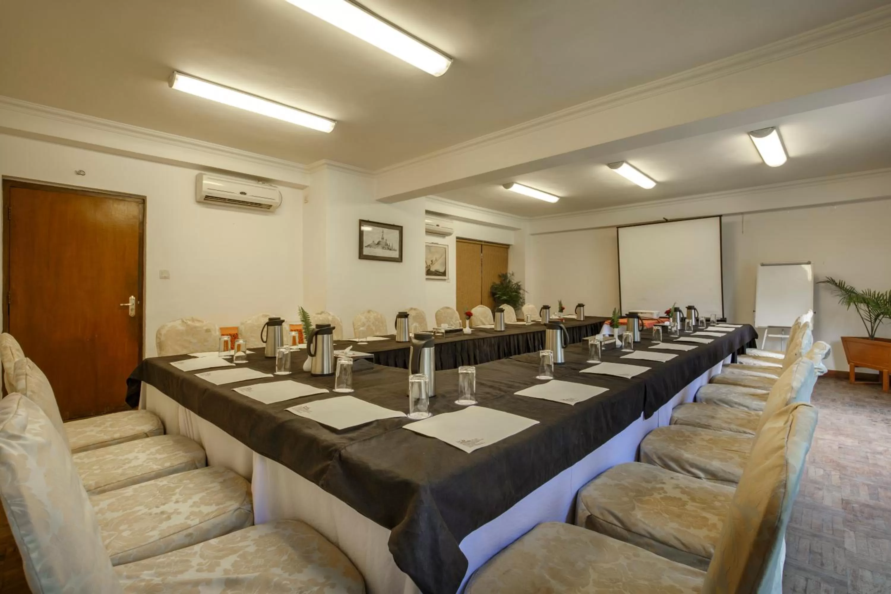 Meeting/conference room in Hotel Manaslu