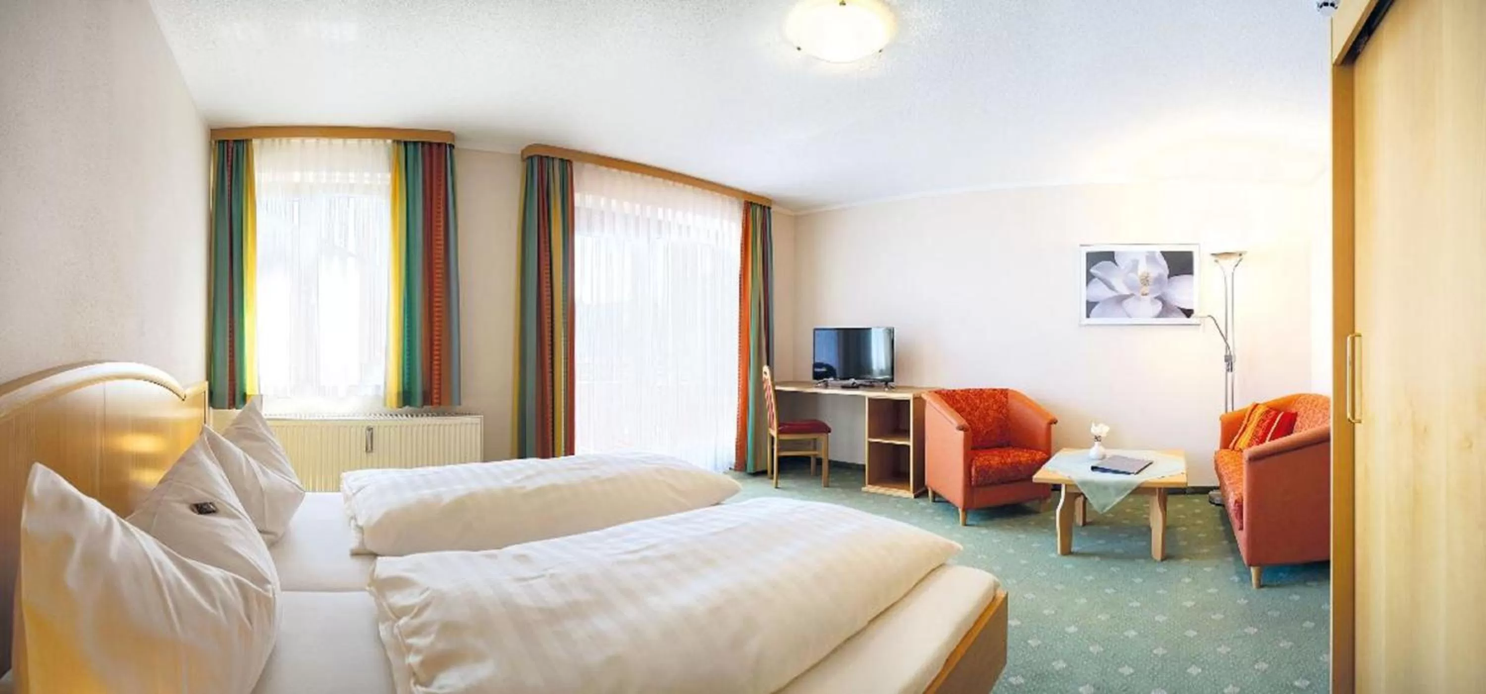 Photo of the whole room, Bed in Im Gewölbe