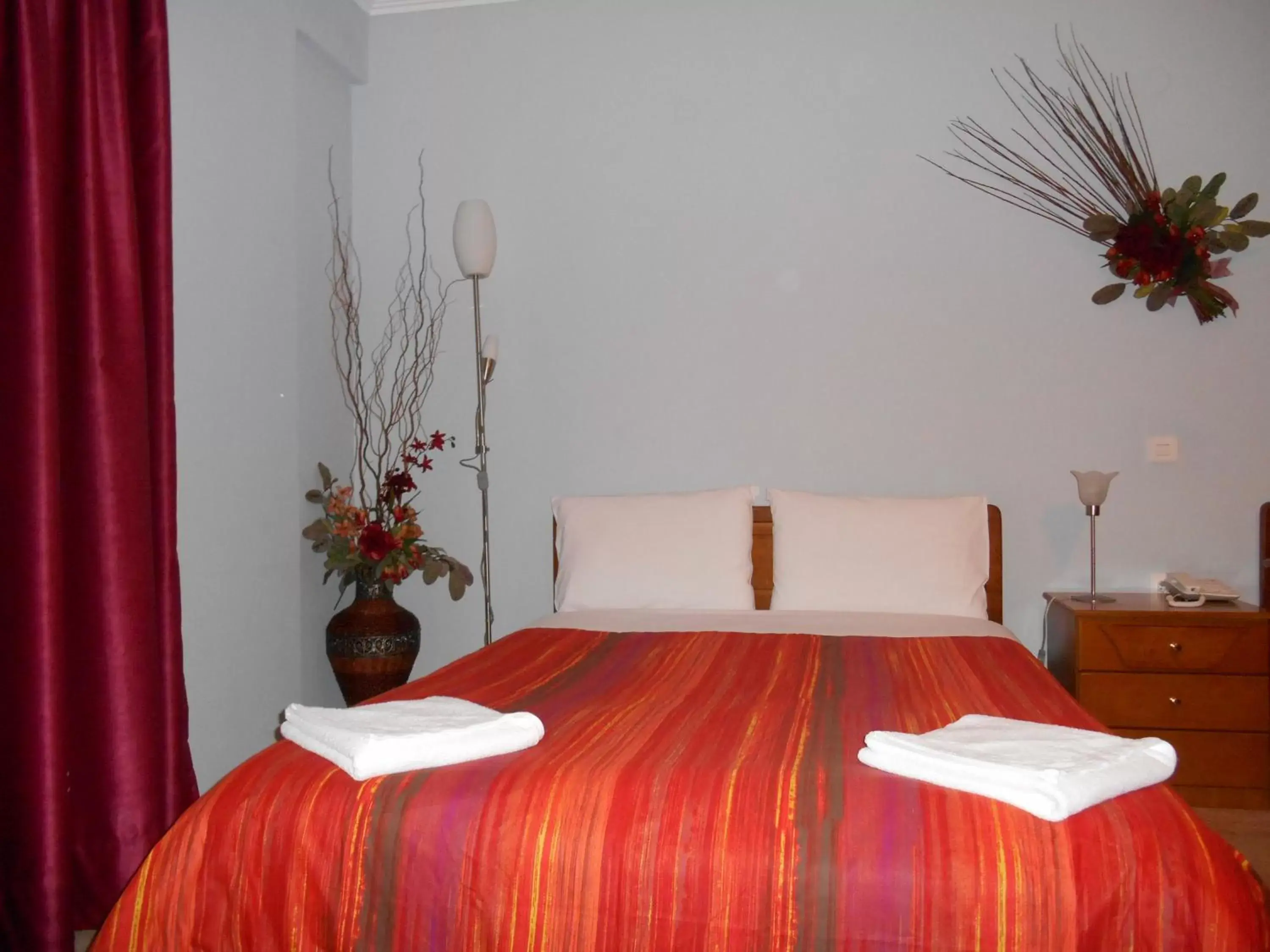 Bedroom, Bed in Hotel Vasilis
