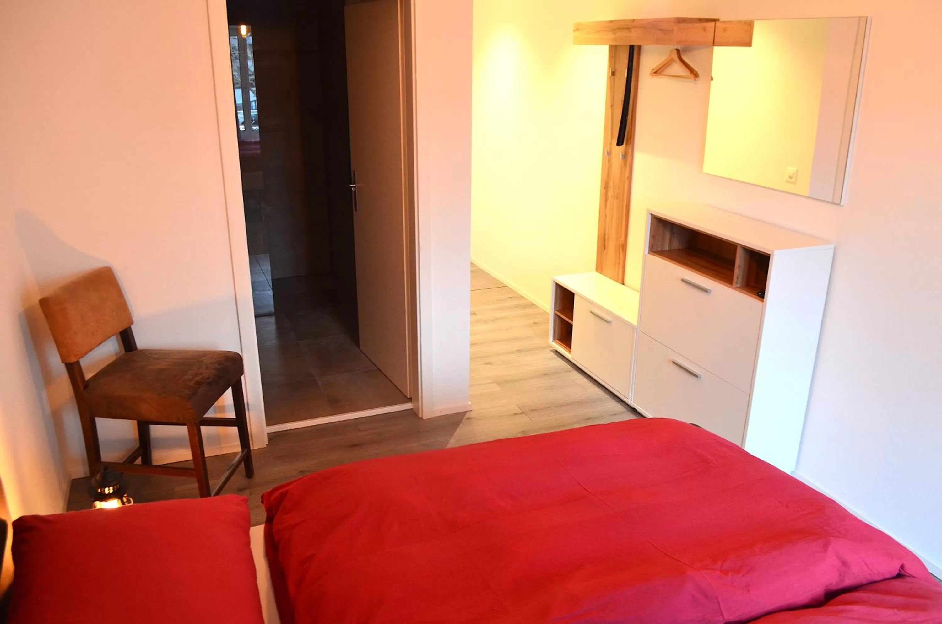 Photo of the whole room, Bed in Guesthouse Meitschi Thun - contactless self check-in