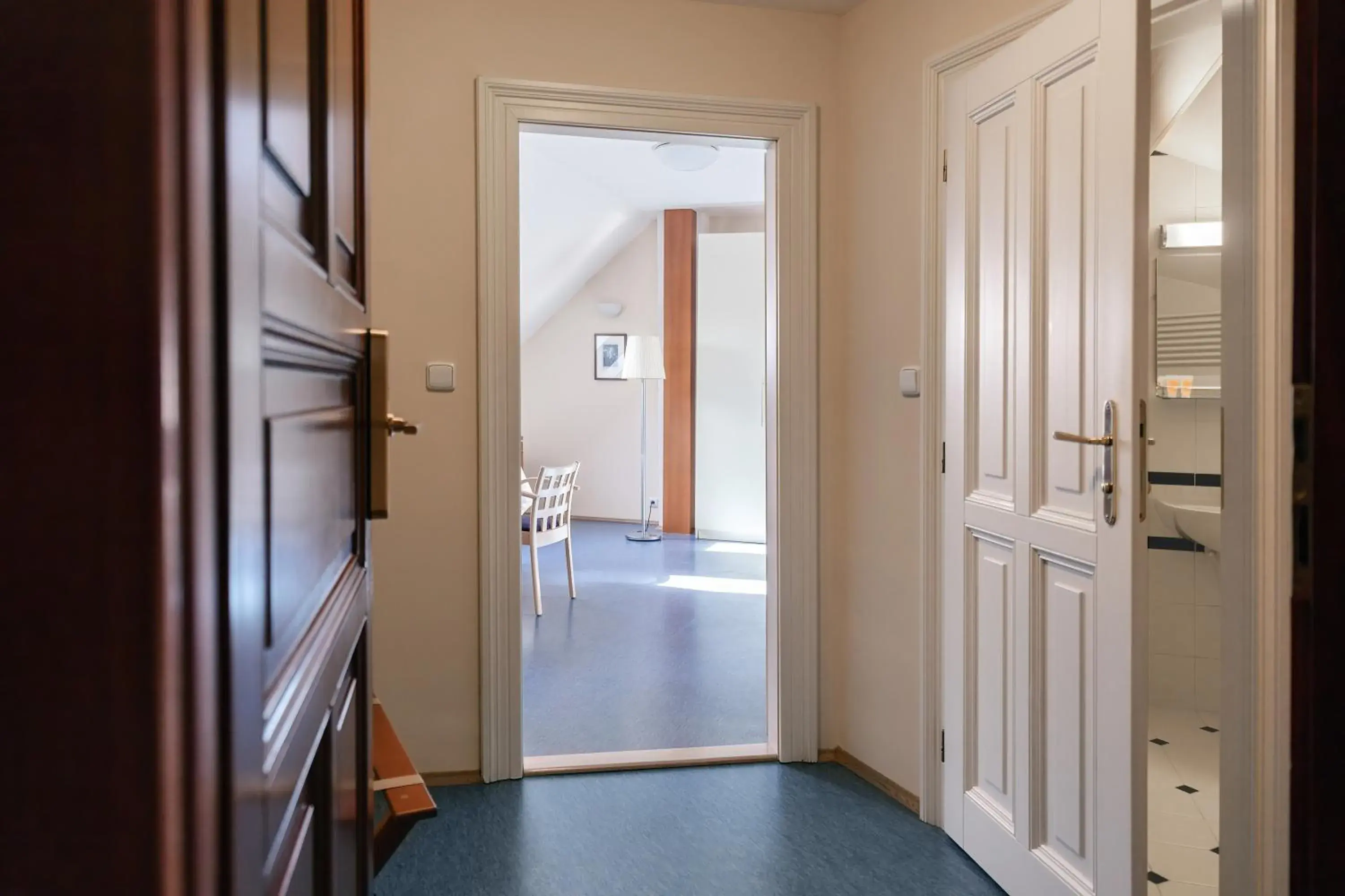 Property building, Bathroom in Aparthotel Sibelius