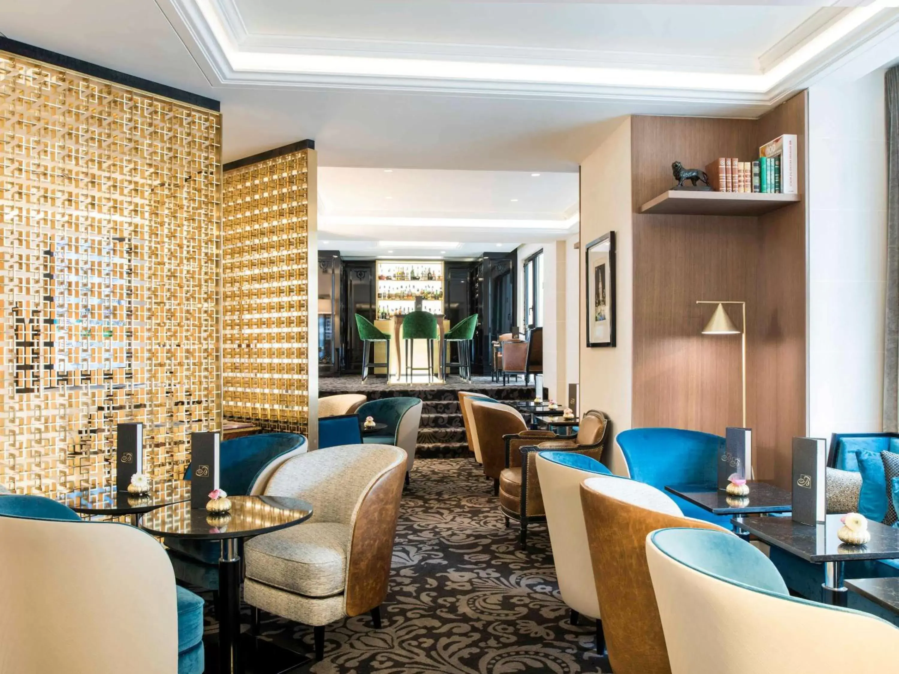 Restaurant/places to eat, Lounge/Bar in Sofitel Paris Baltimore Tour Eiffel