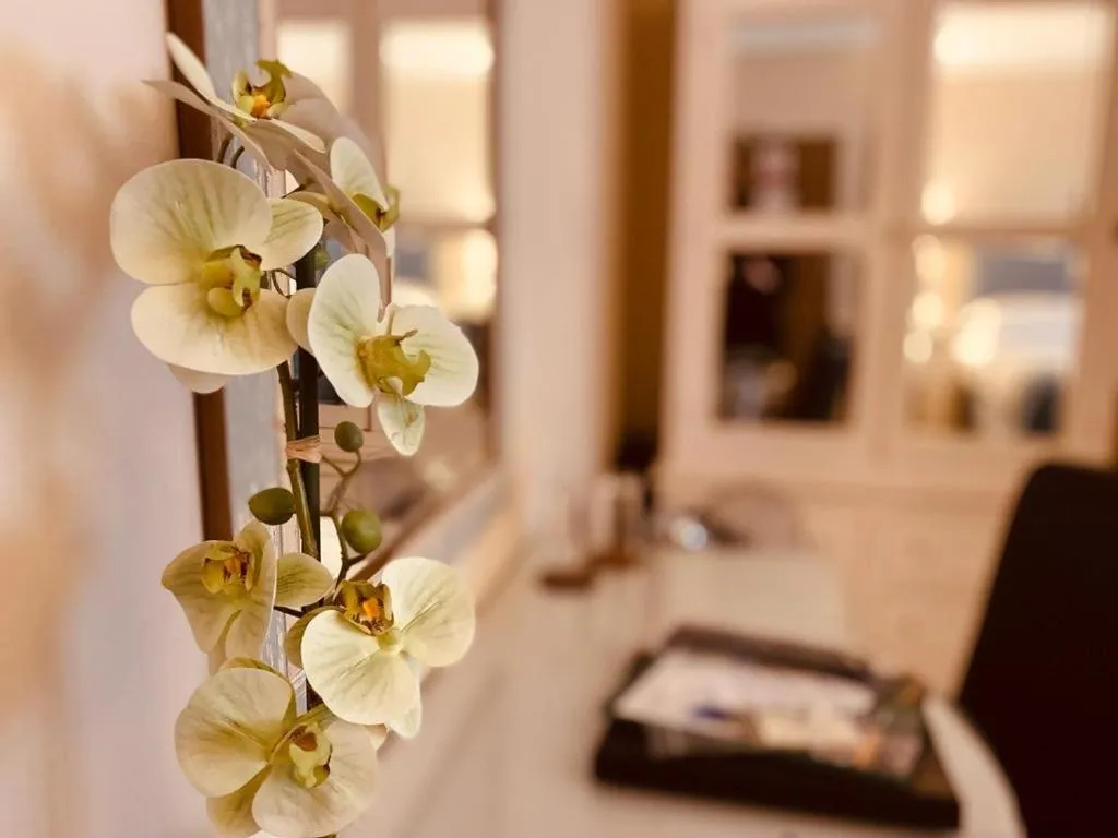 Bed in Le Bouchon Brasserie & Hotel