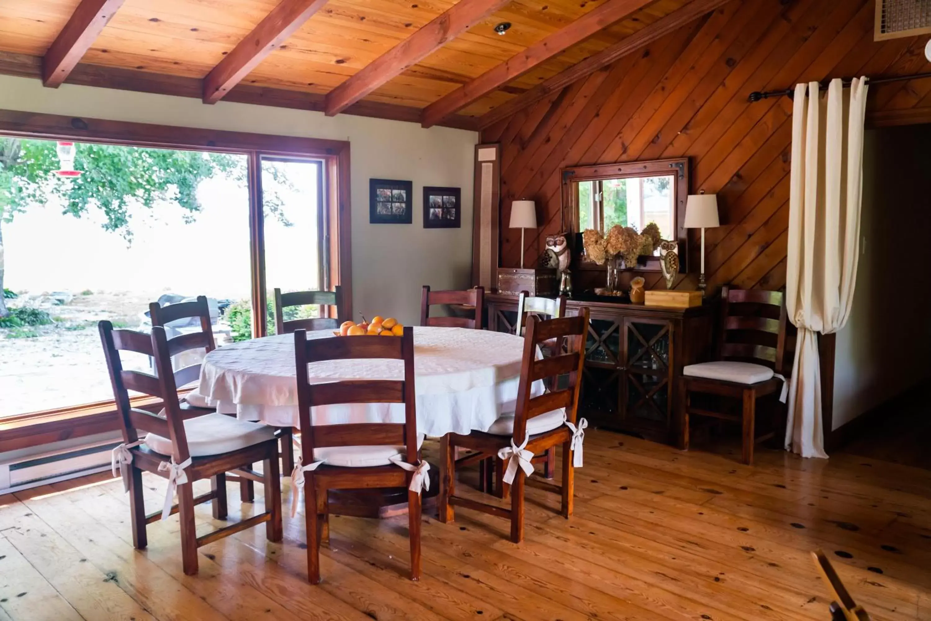 Dining area, Restaurant/Places to Eat in Gite O'bordeleau