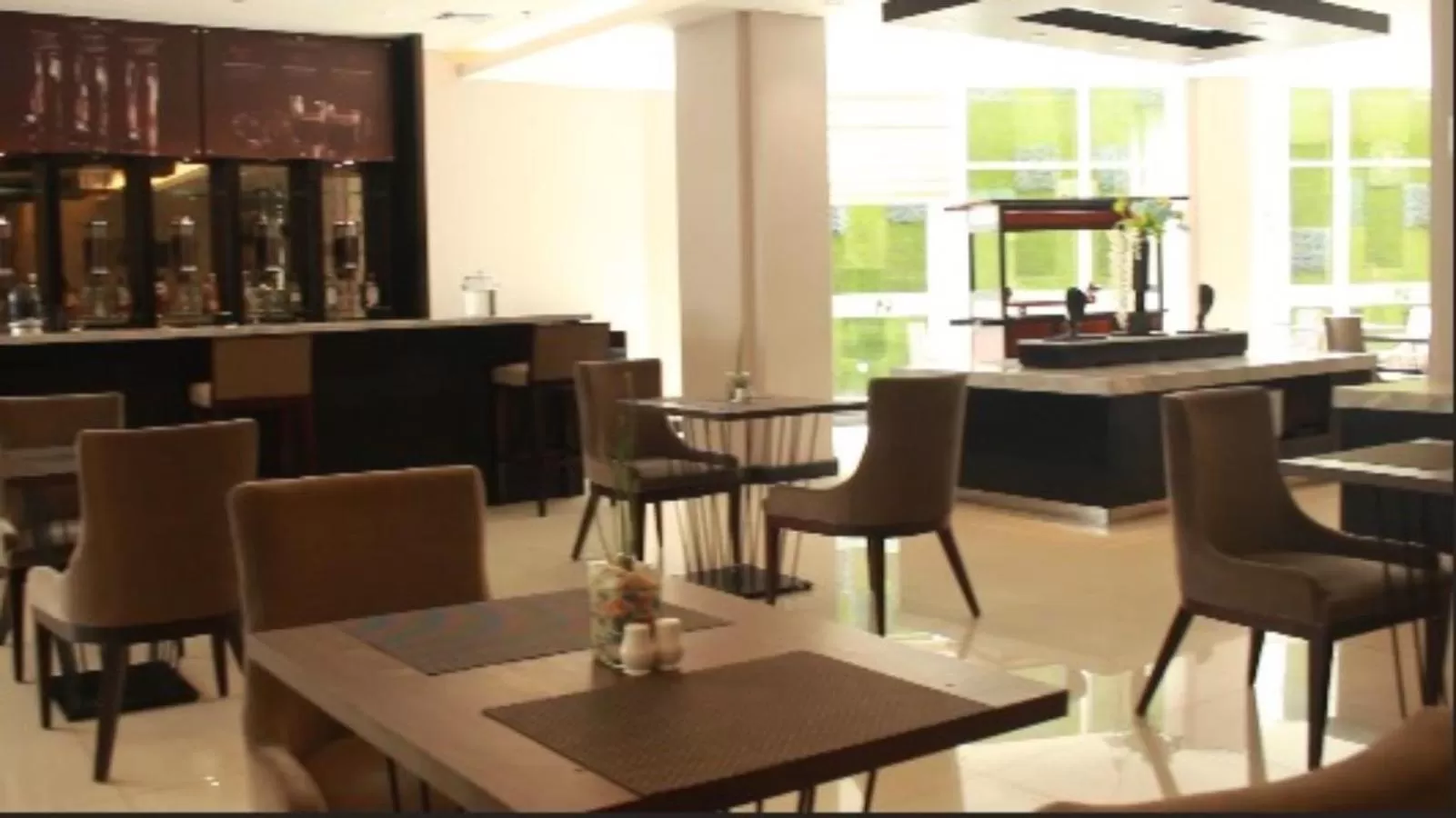 Restaurant/places to eat in Swiss-Belinn Tunjungan Surabaya