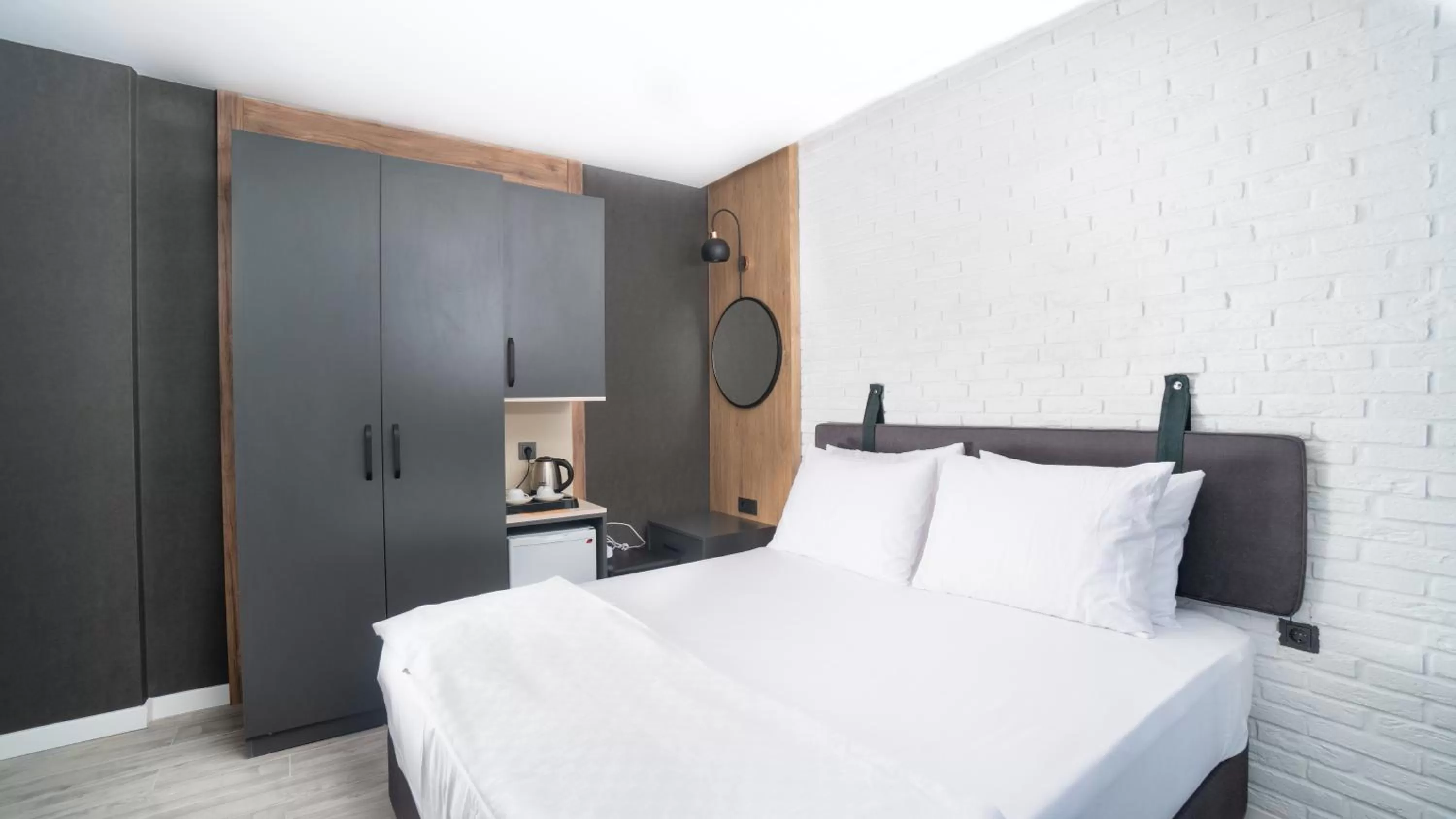 Photo of the whole room, Bed in Estera Hotel Silent