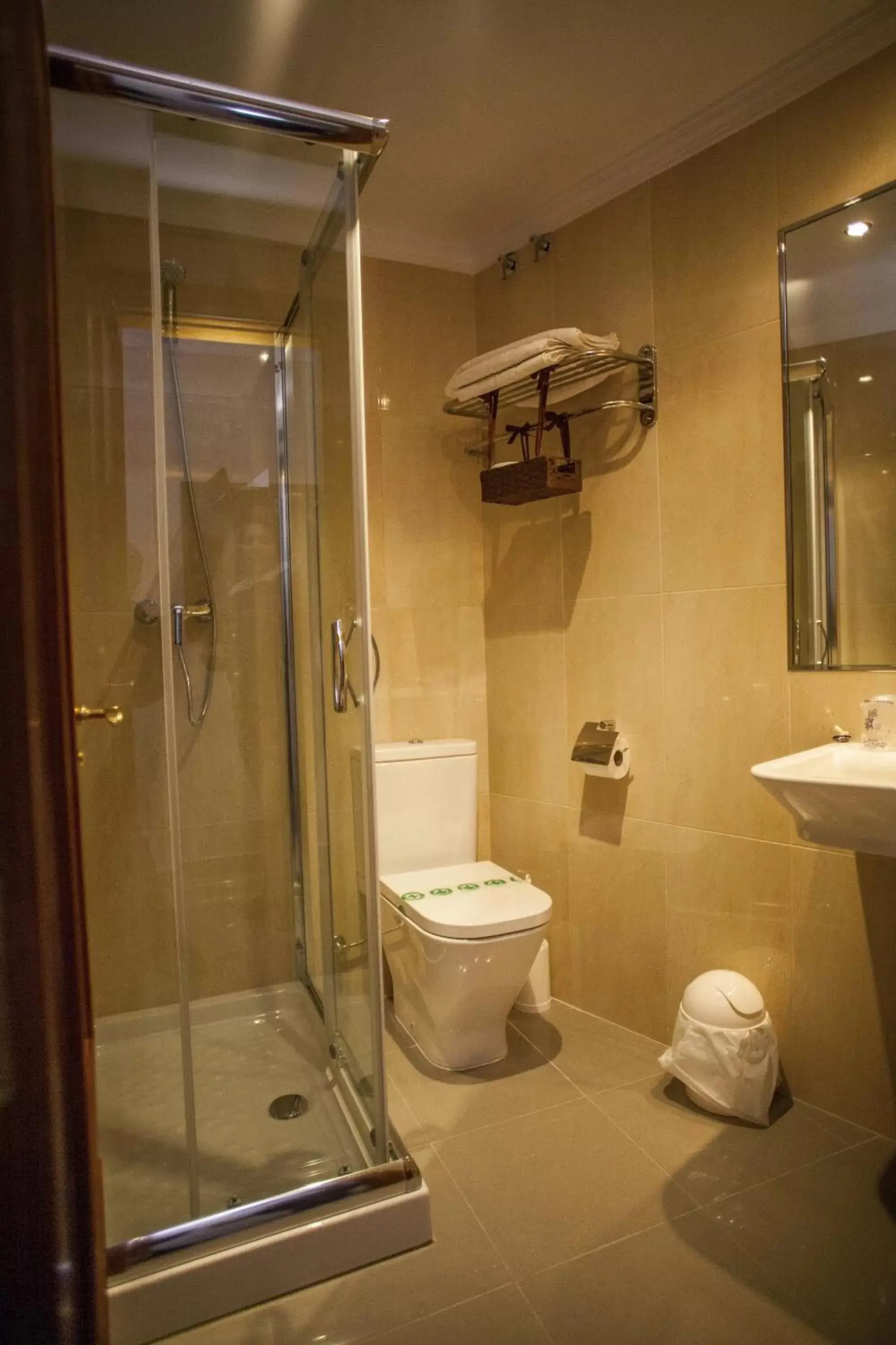 Bathroom in Hotel Bajamar Centro