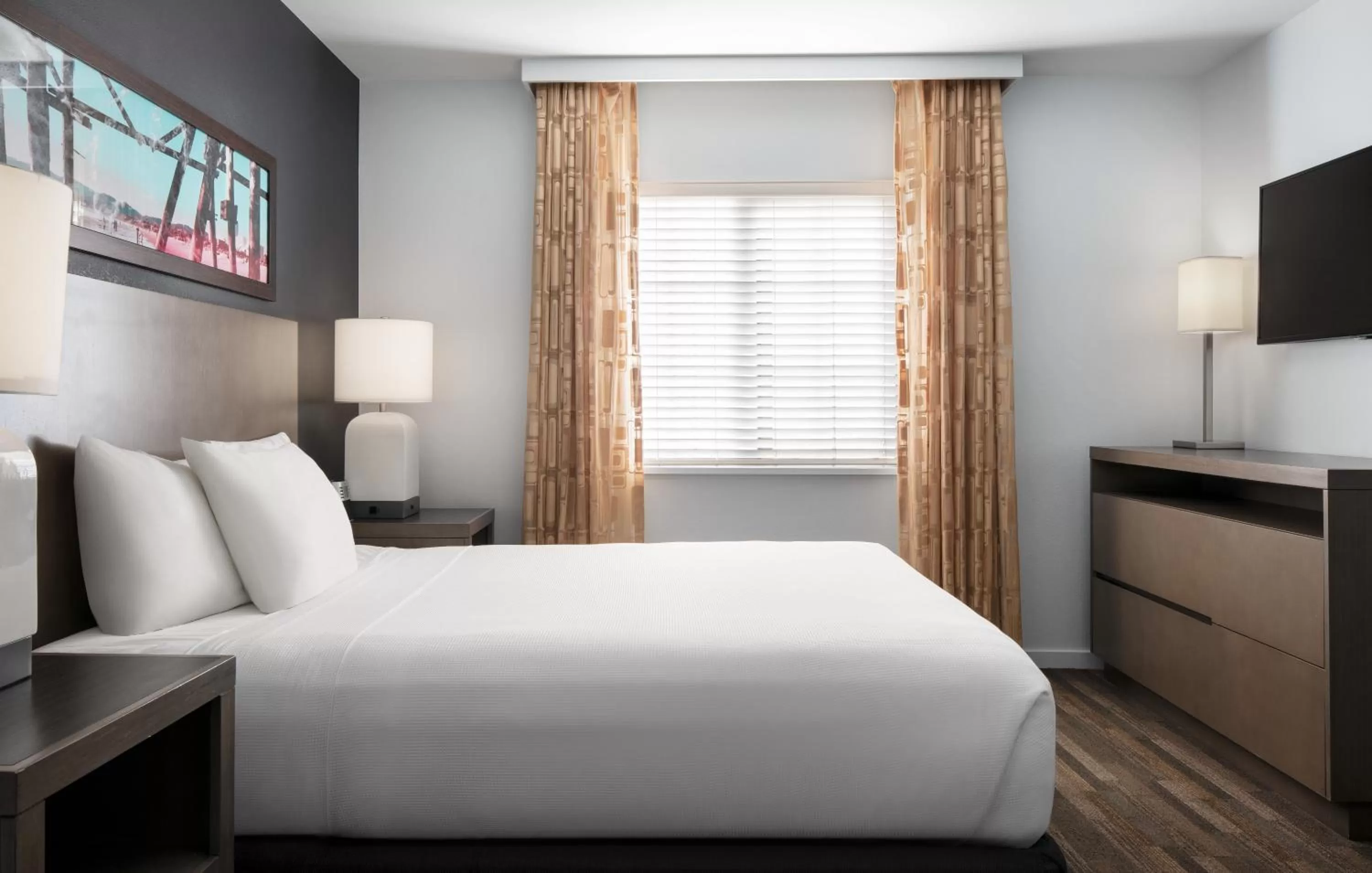 Bed in Hyatt House Denver Tech Center