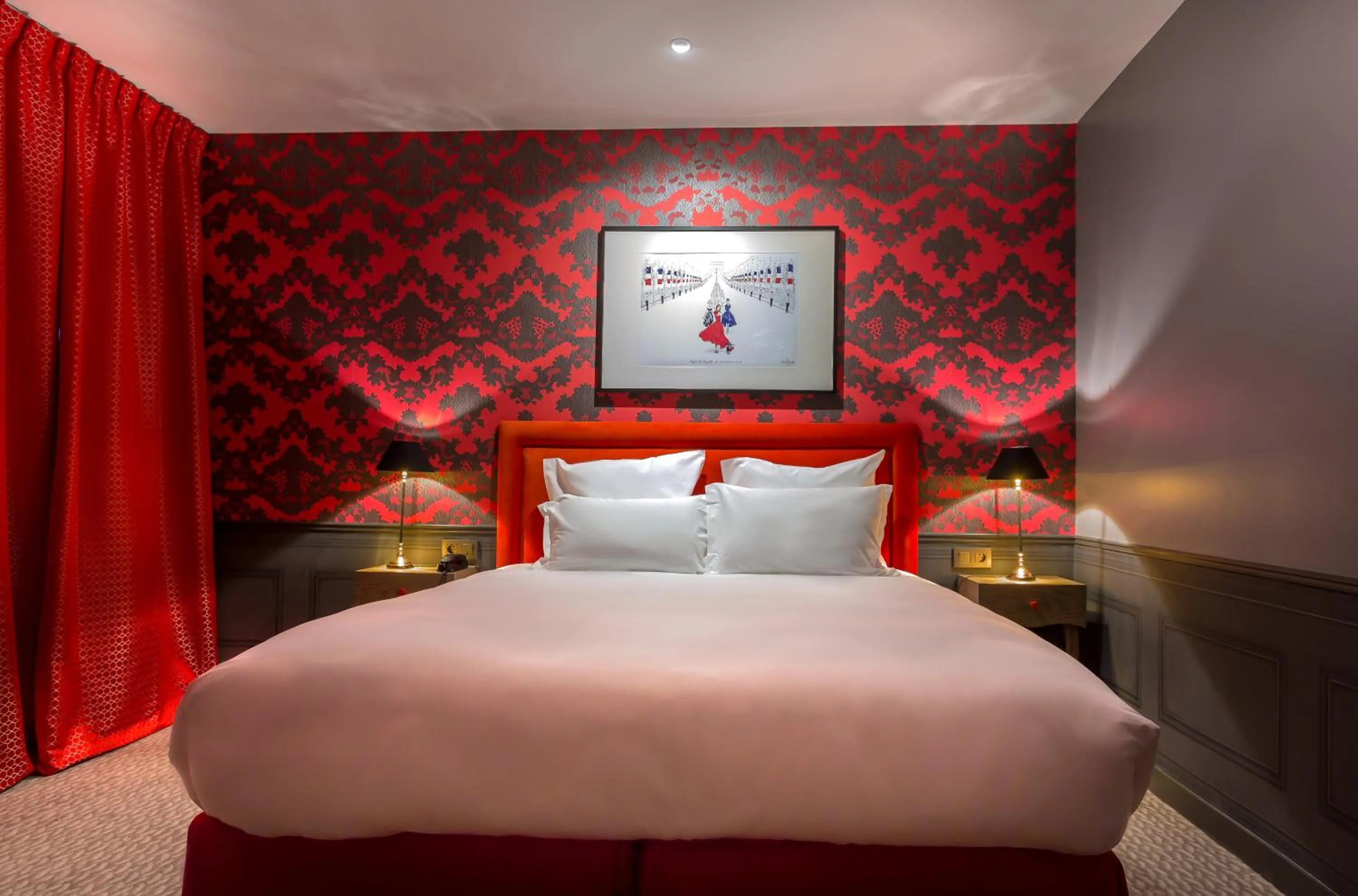 Bedroom, Bed in Hôtel La Parizienne - Proche Montparnasse