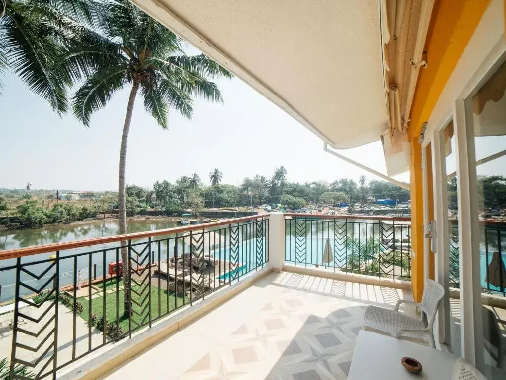 Balcony/Terrace in Acron Waterfront Resort
