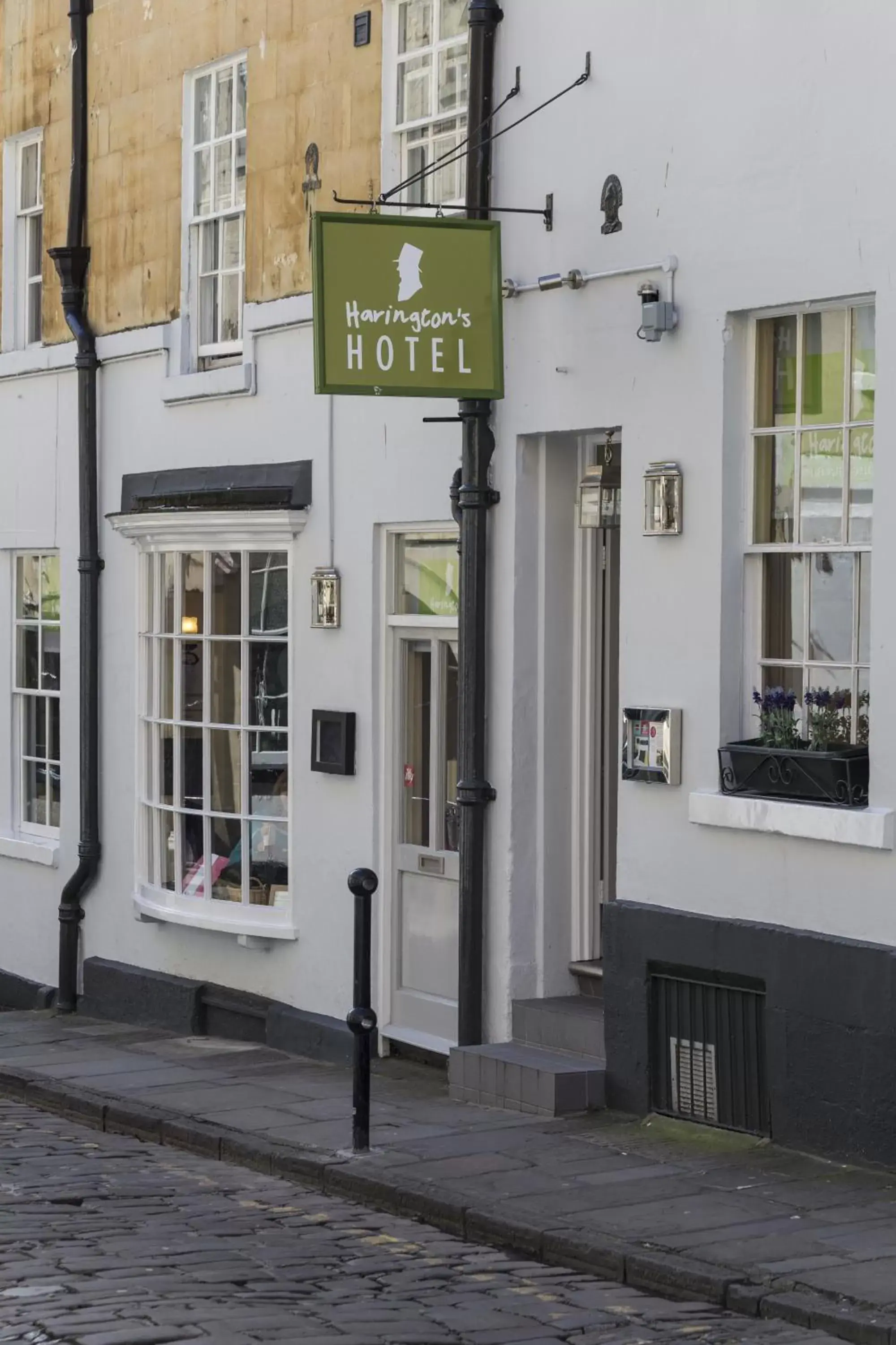 Facade/Entrance in Harington's Boutique Hotel