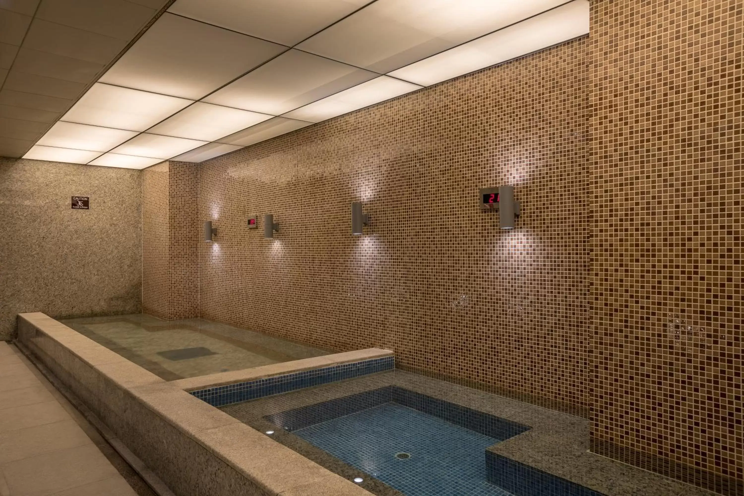 Spa and wellness centre/facilities, Swimming Pool in LOTTE Hotel Yangon