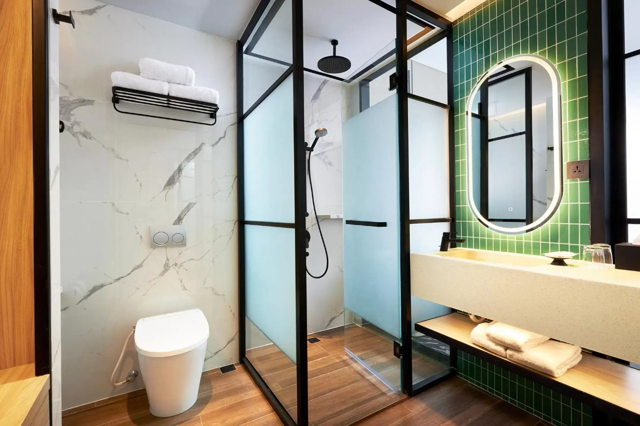 Shower, Bathroom in Holiday Inn Bali Sanur, an IHG Hotel