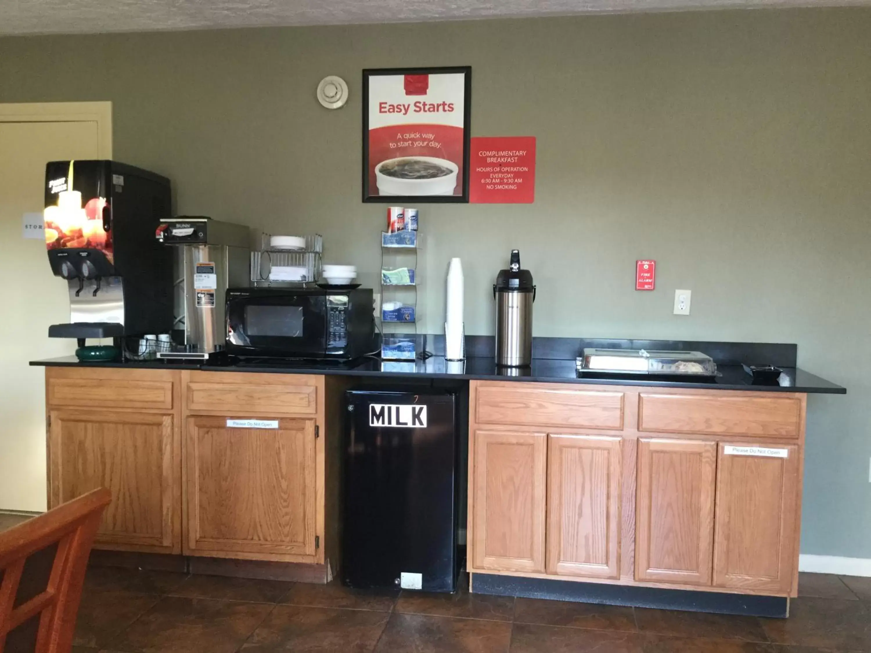 Kitchen/Kitchenette in FALLS INN