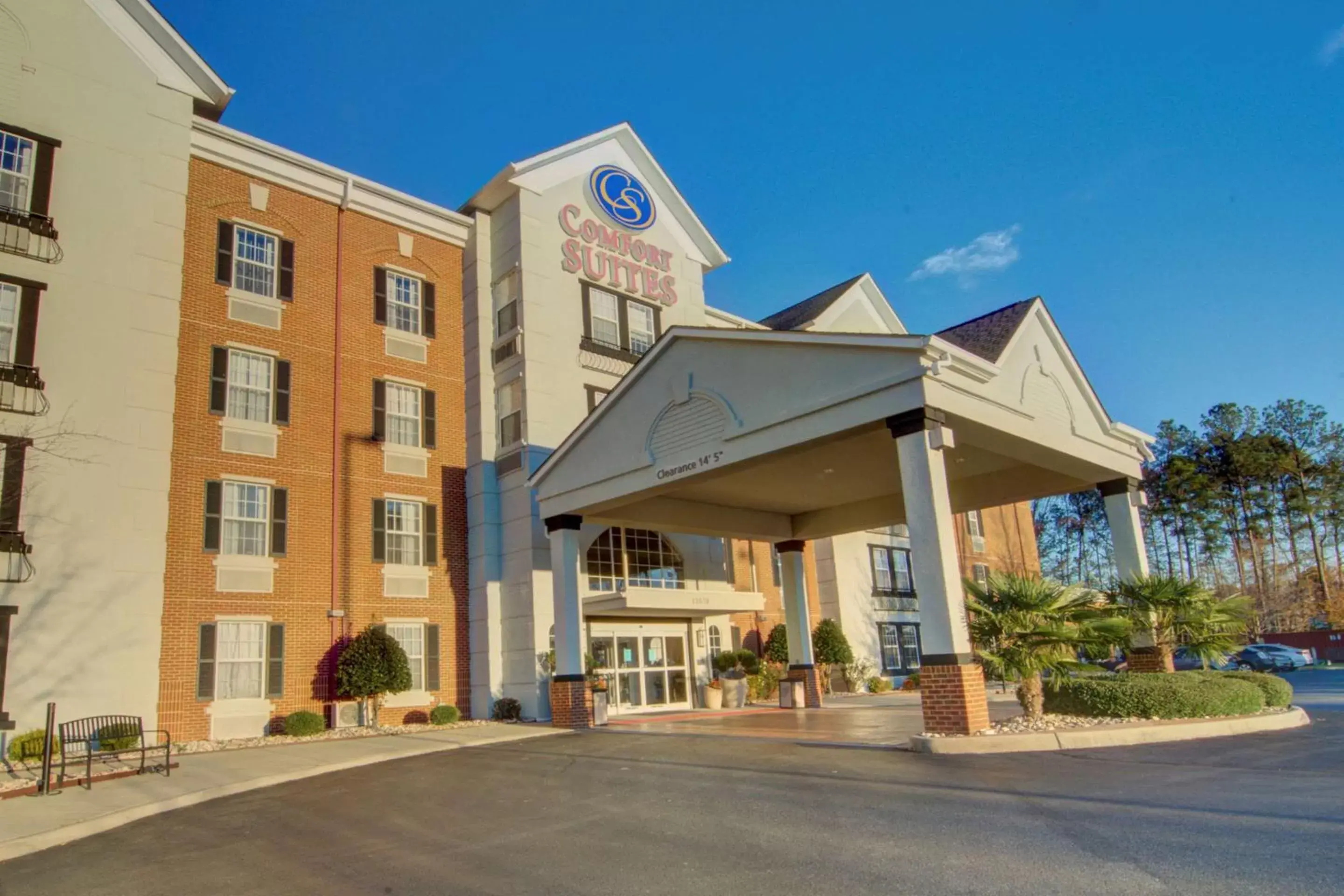 Property Building in Comfort Suites Newport News Airport