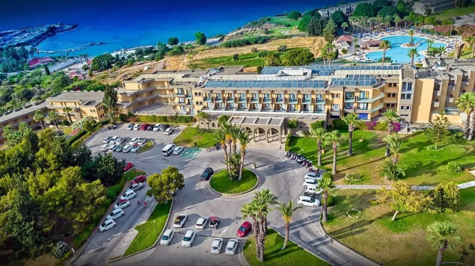 Property building, Bird's-eye View in Kresten Palace Hotel