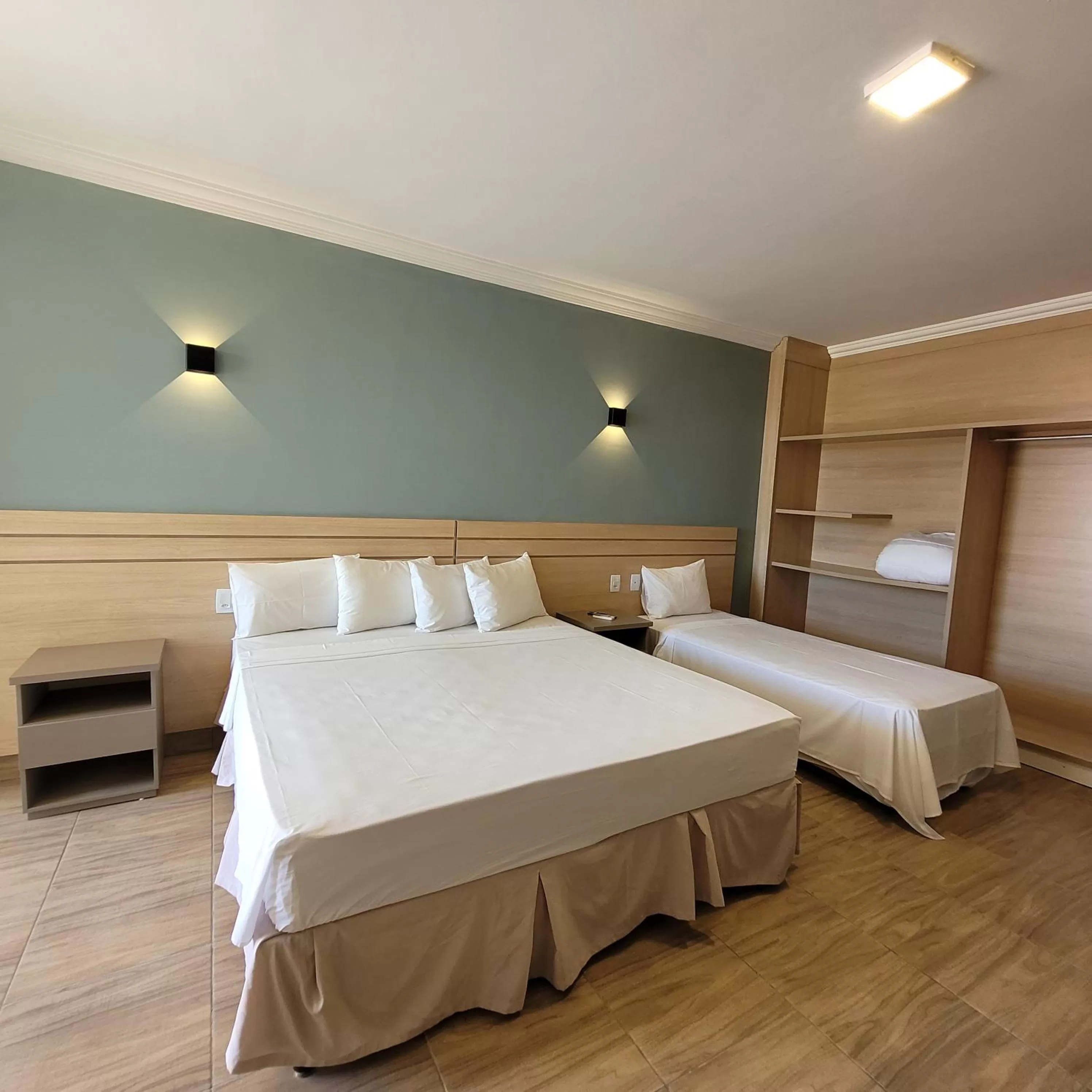 Bedroom, Bed in Porto Mar Hotel