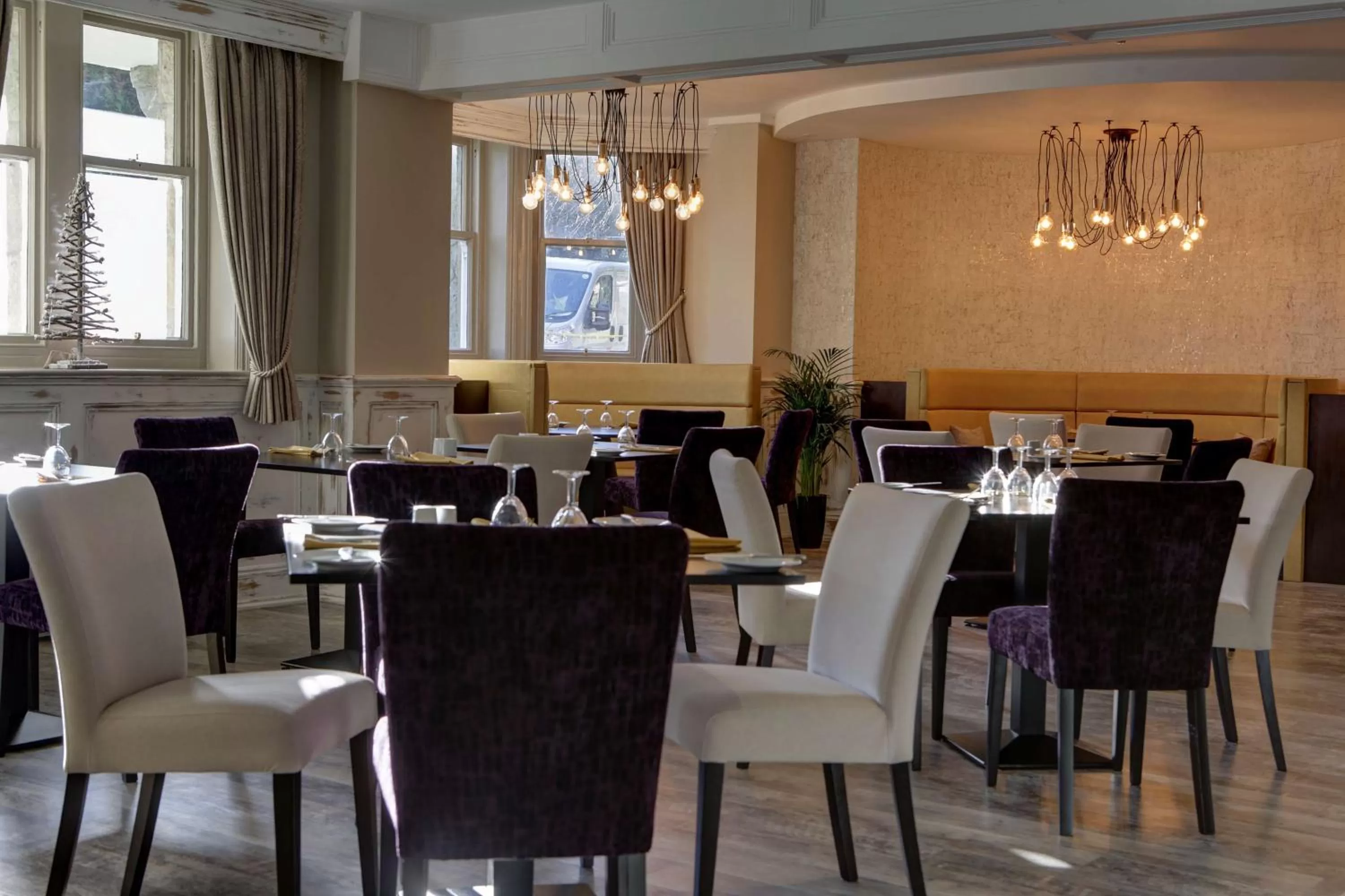 Restaurant/places to eat in Burlington Hotel, BW Premier Collection by Best Western