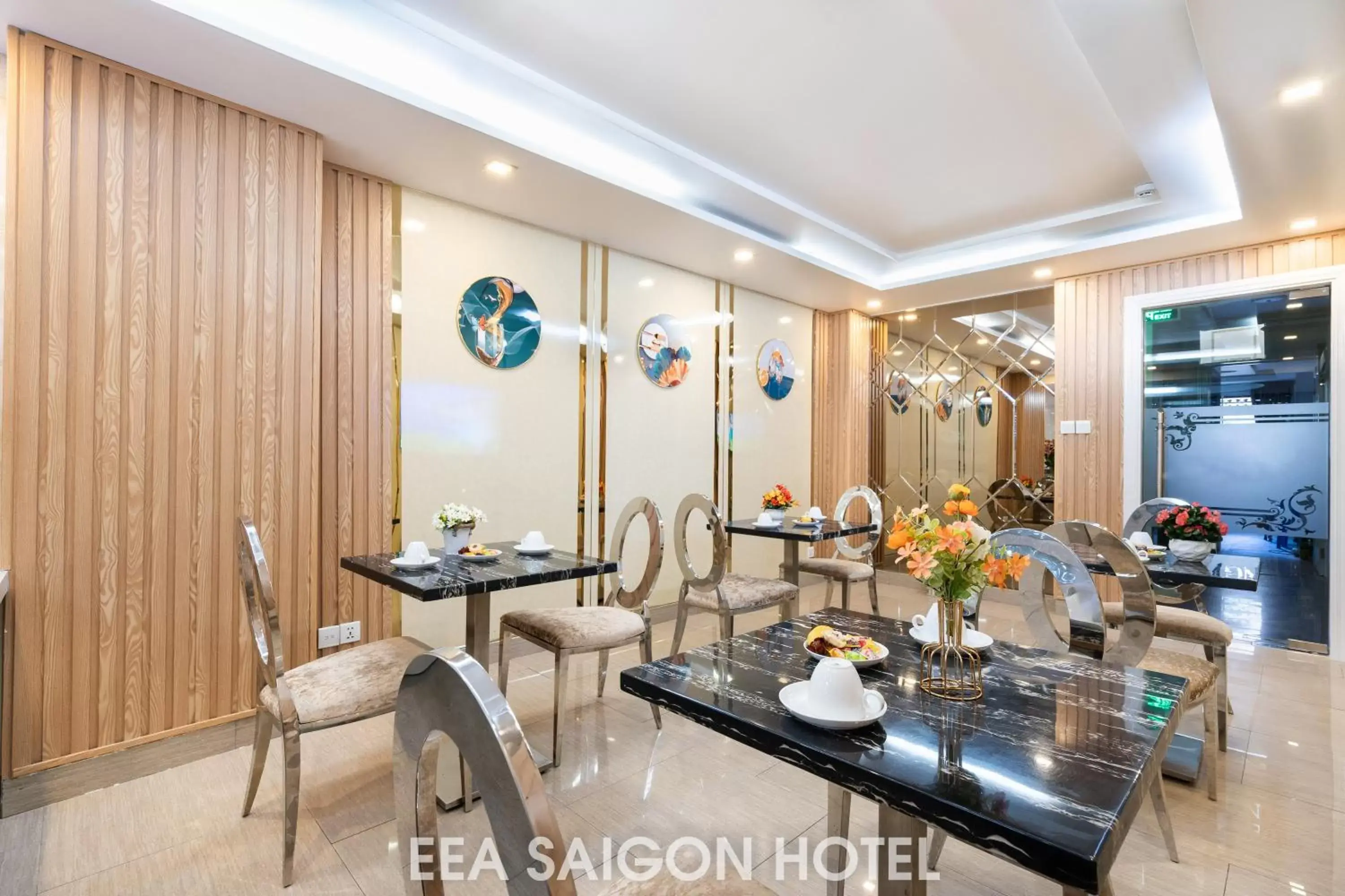 Restaurant/Places to Eat in EEA Central Saigon Hotel