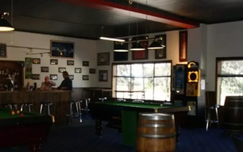 Restaurant/places to eat, Billiards in The Wharf Hotel