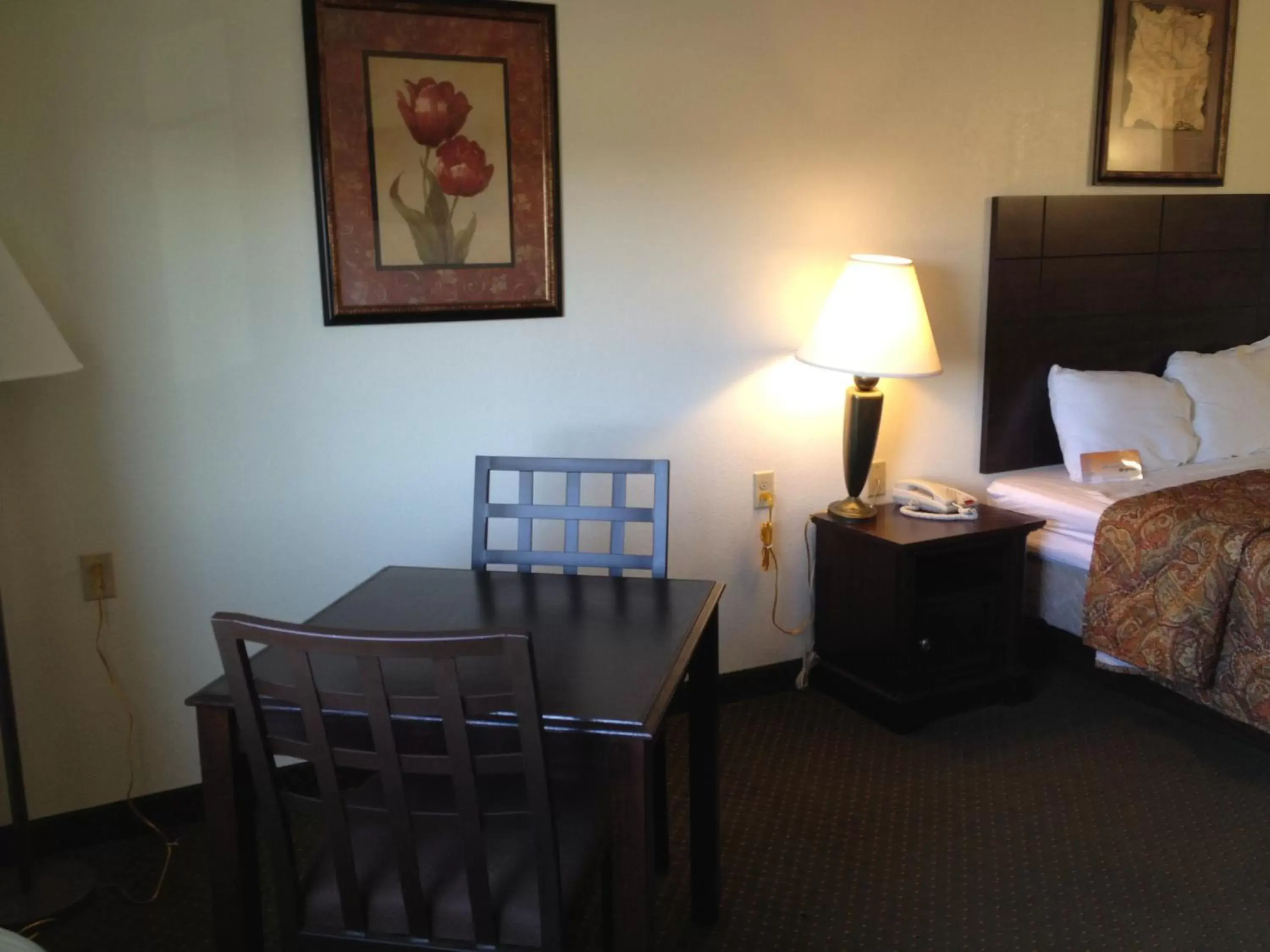 Photo of the whole room in Howard Johnson by Wyndham Lubbock TX