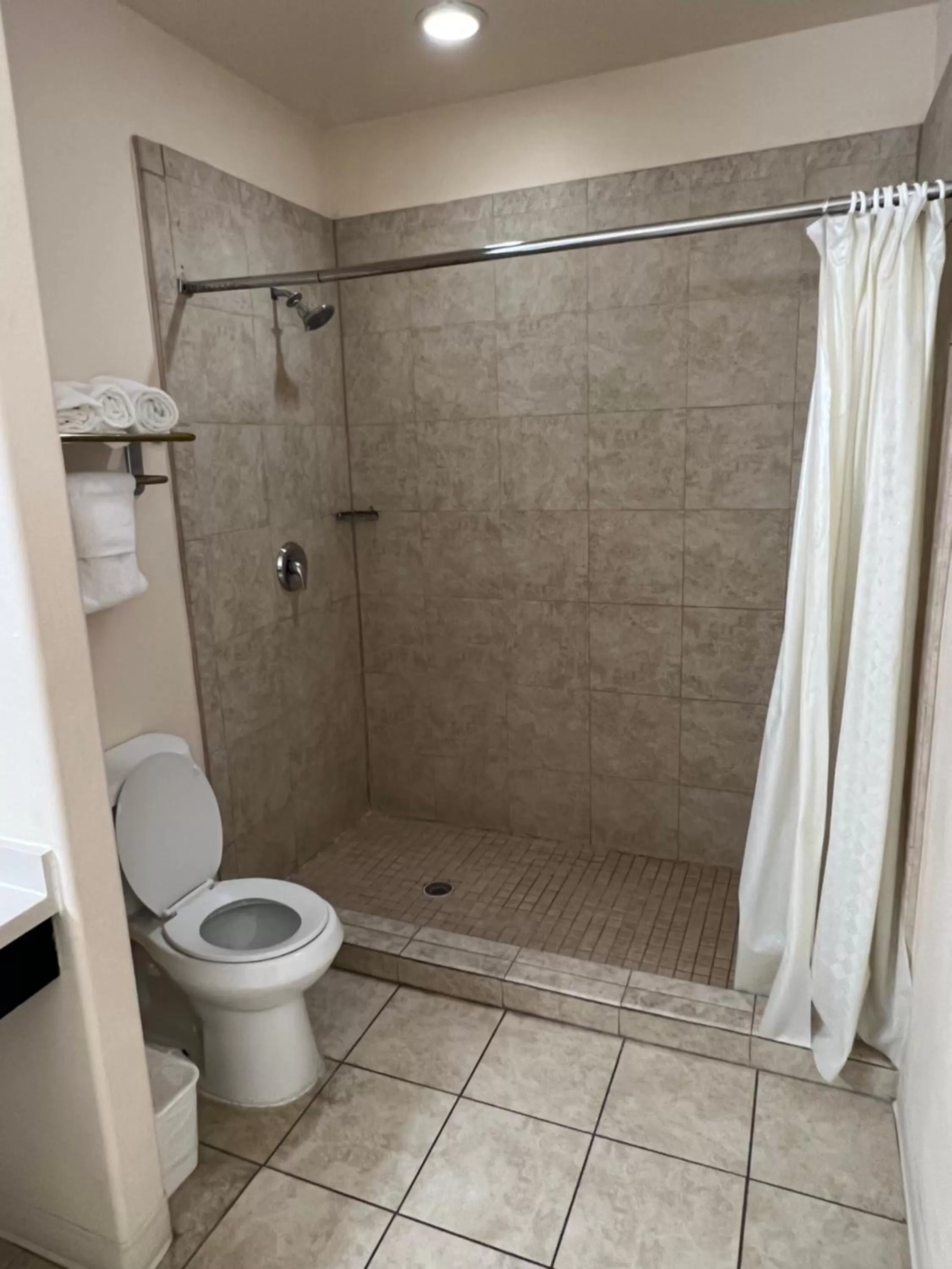 Sunchase Inn & Suites