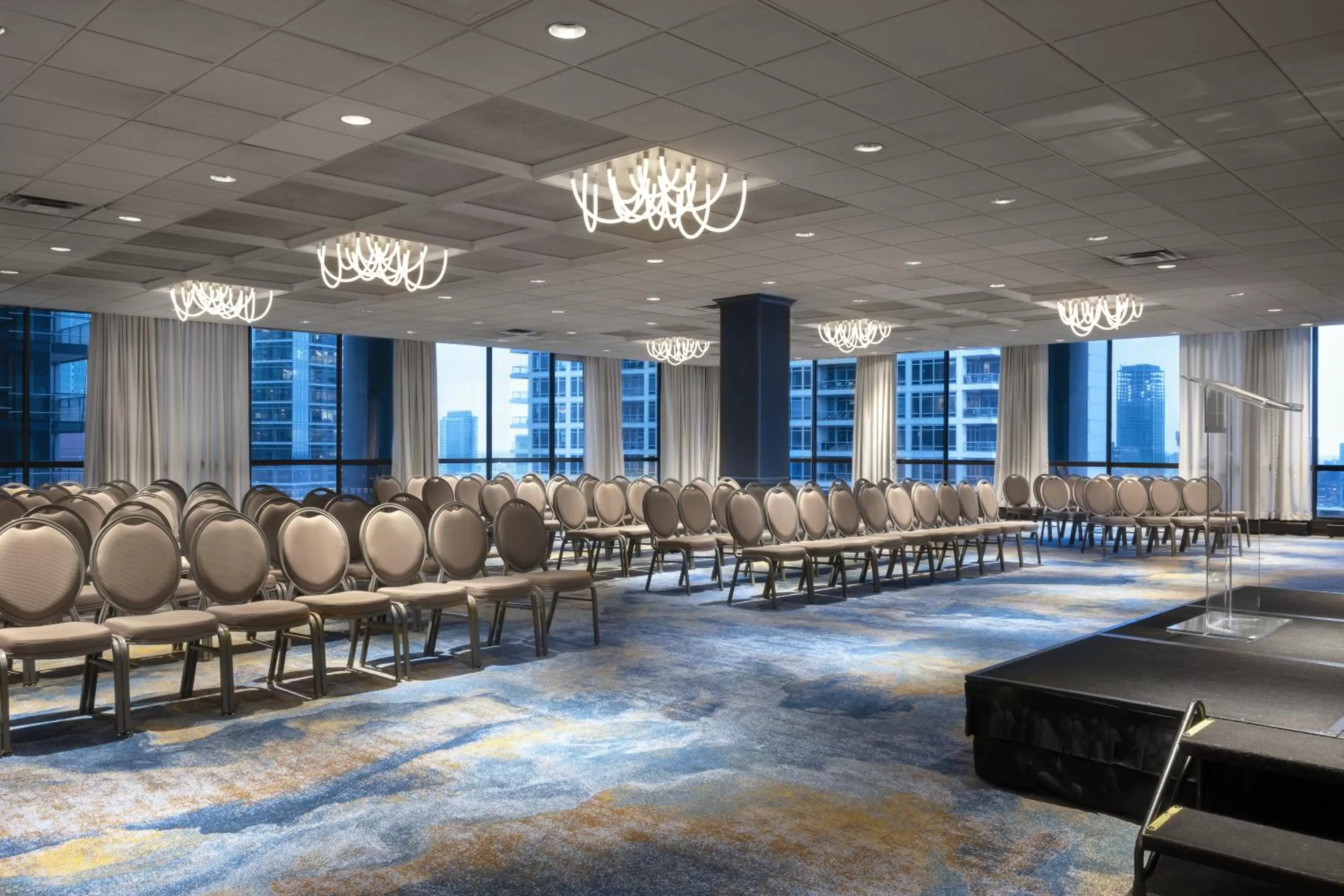 Meeting/conference room in voco Chicago Downtown - Riverwalk by IHG