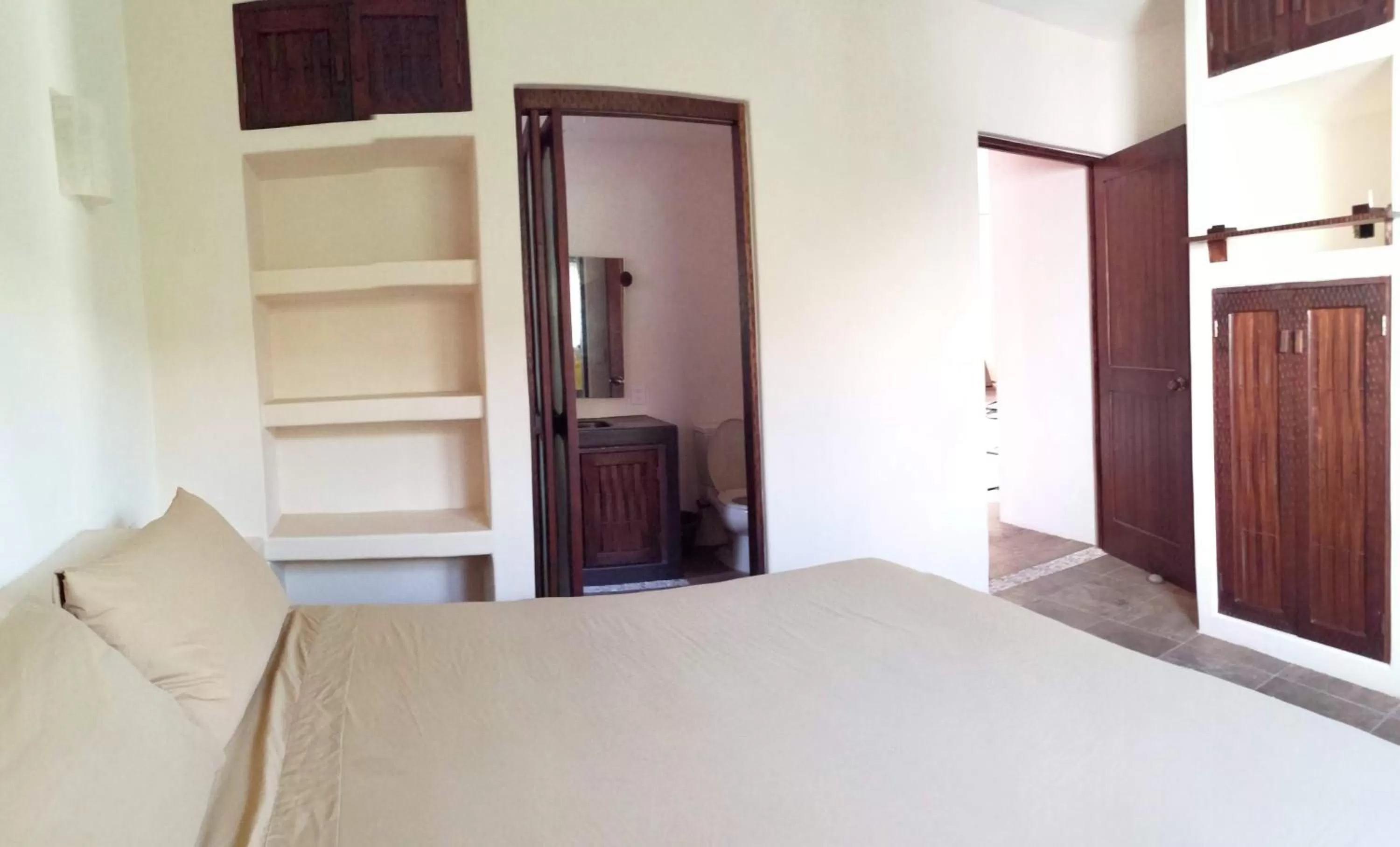 Bed in Ceiba Studios