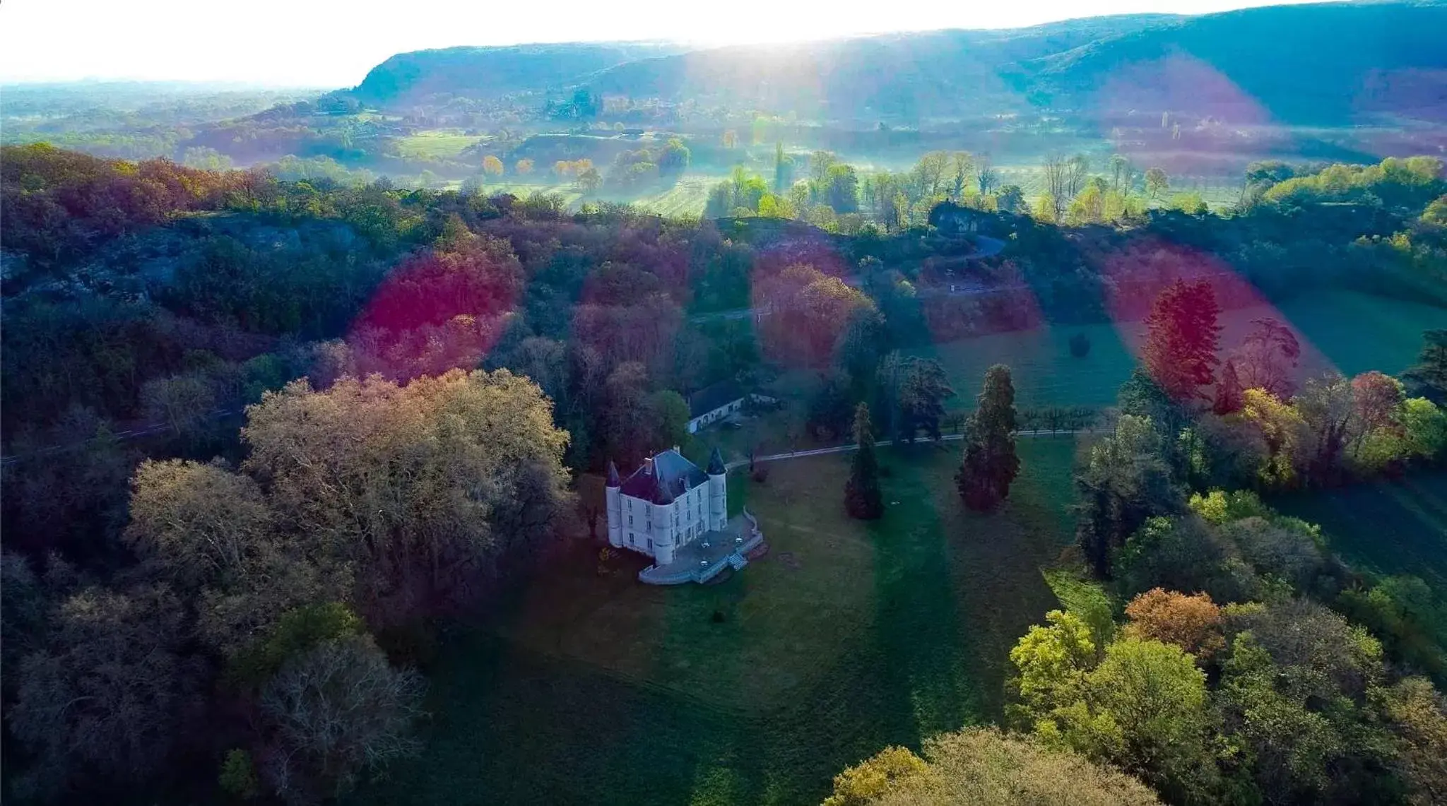 Property building, Bird's-eye View in Queen's Escape