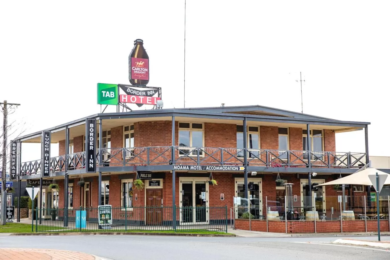 Property building in Moama Motel