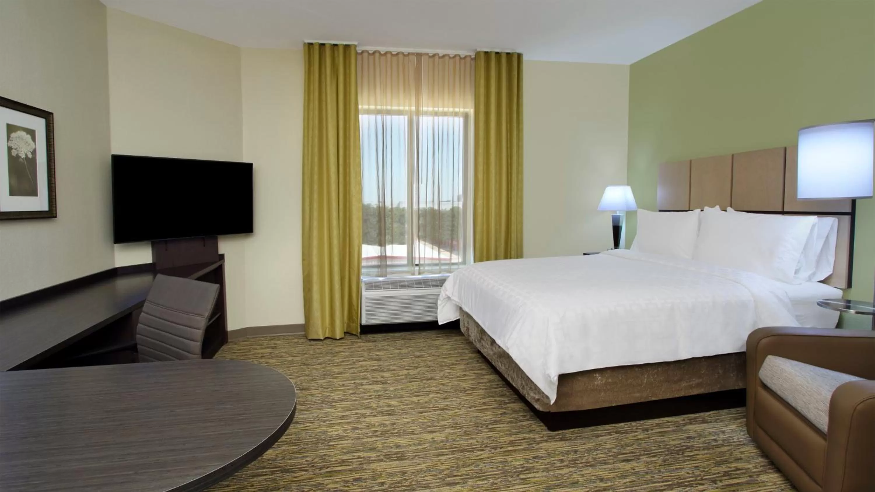 Photo of the whole room, Bed in Candlewood Suites - Frisco by IHG