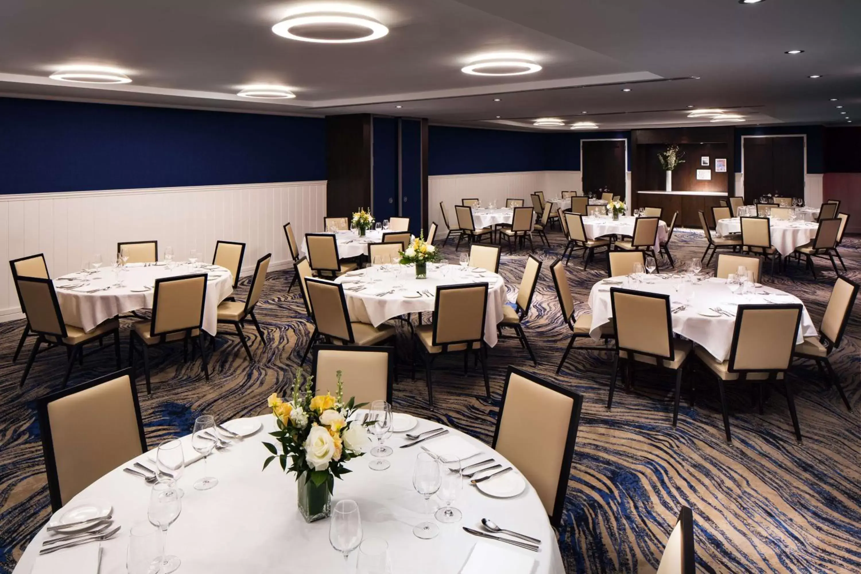 Meeting/conference room, Restaurant/Places to Eat in Hilton Brooklyn New York