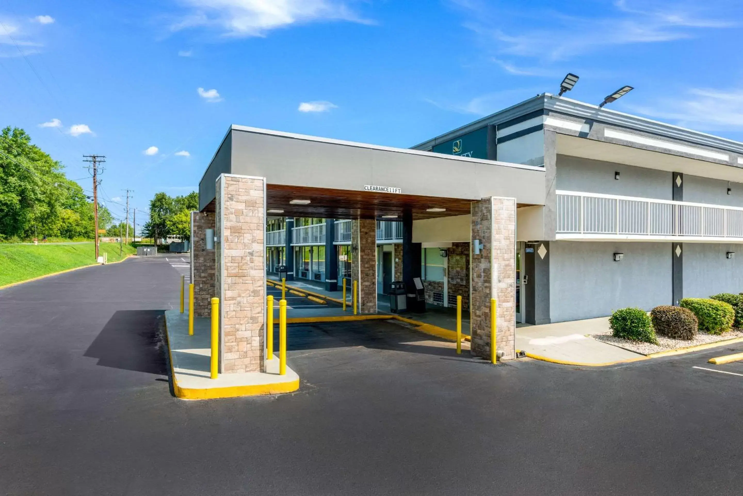 Property building in Quality Inn Concord Kannapolis