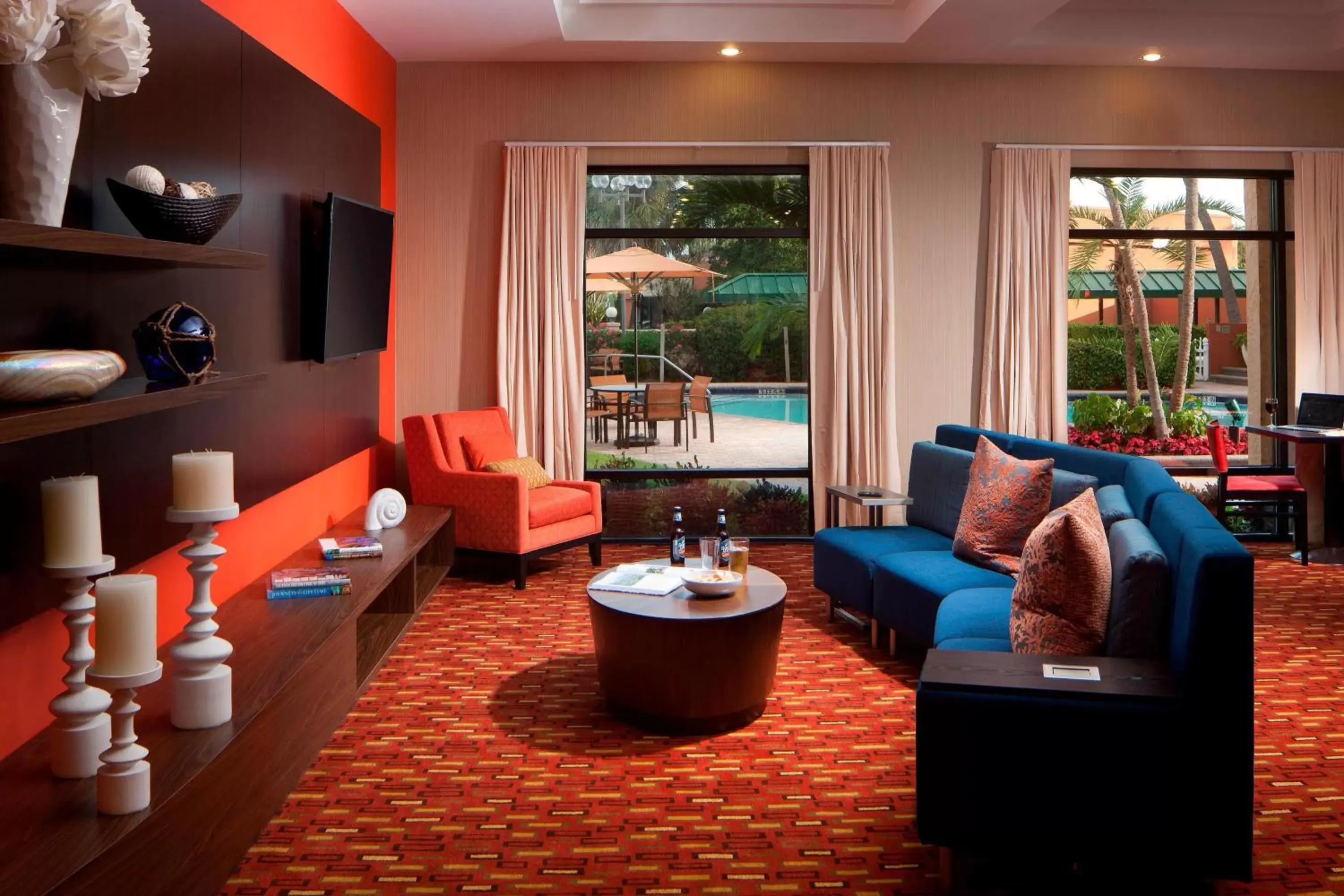 Lobby or reception, Seating Area in Courtyard by Marriott Fort Lauderdale East / Lauderdale-by-the-Sea