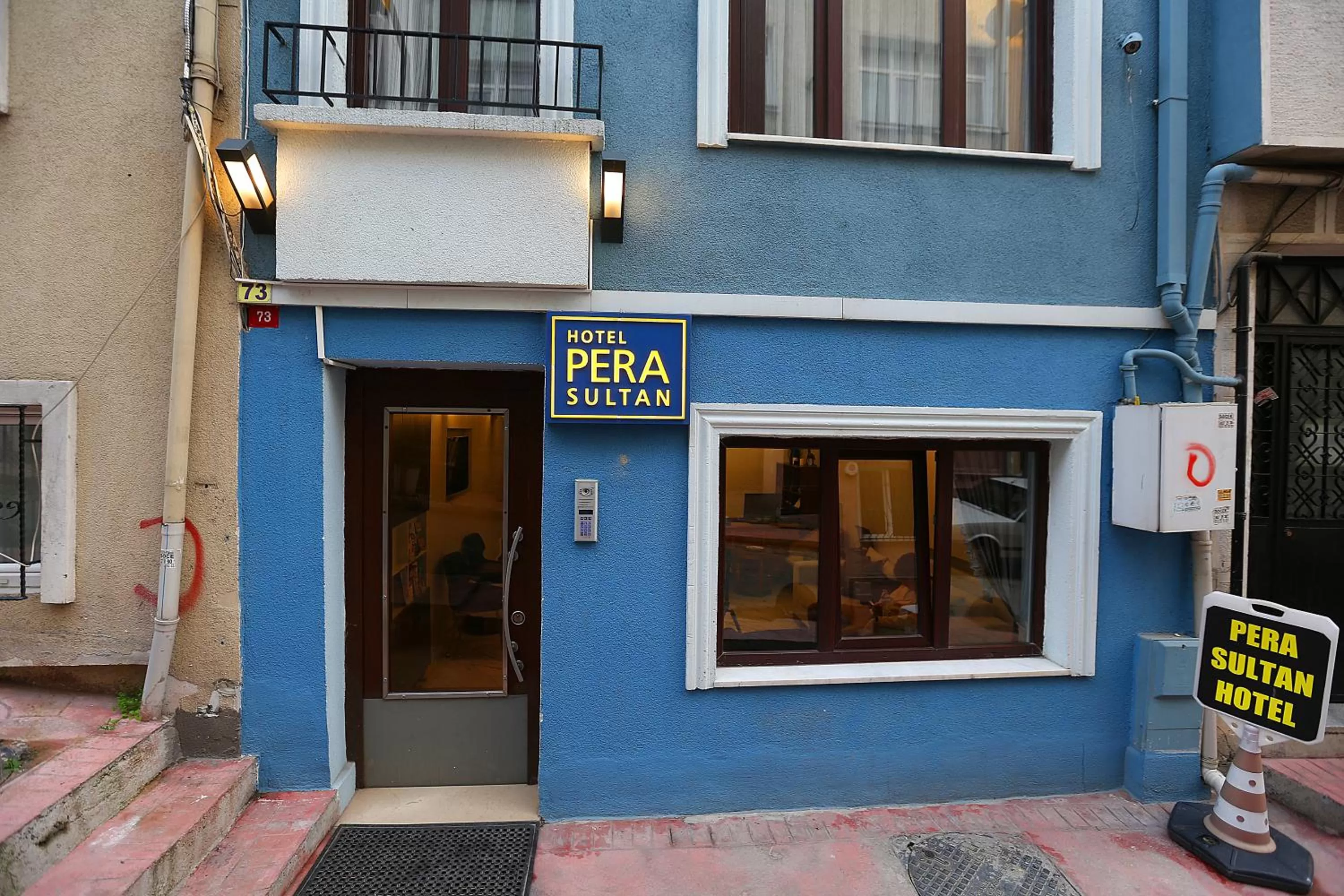 Facade/entrance in Pera Sultan Suit