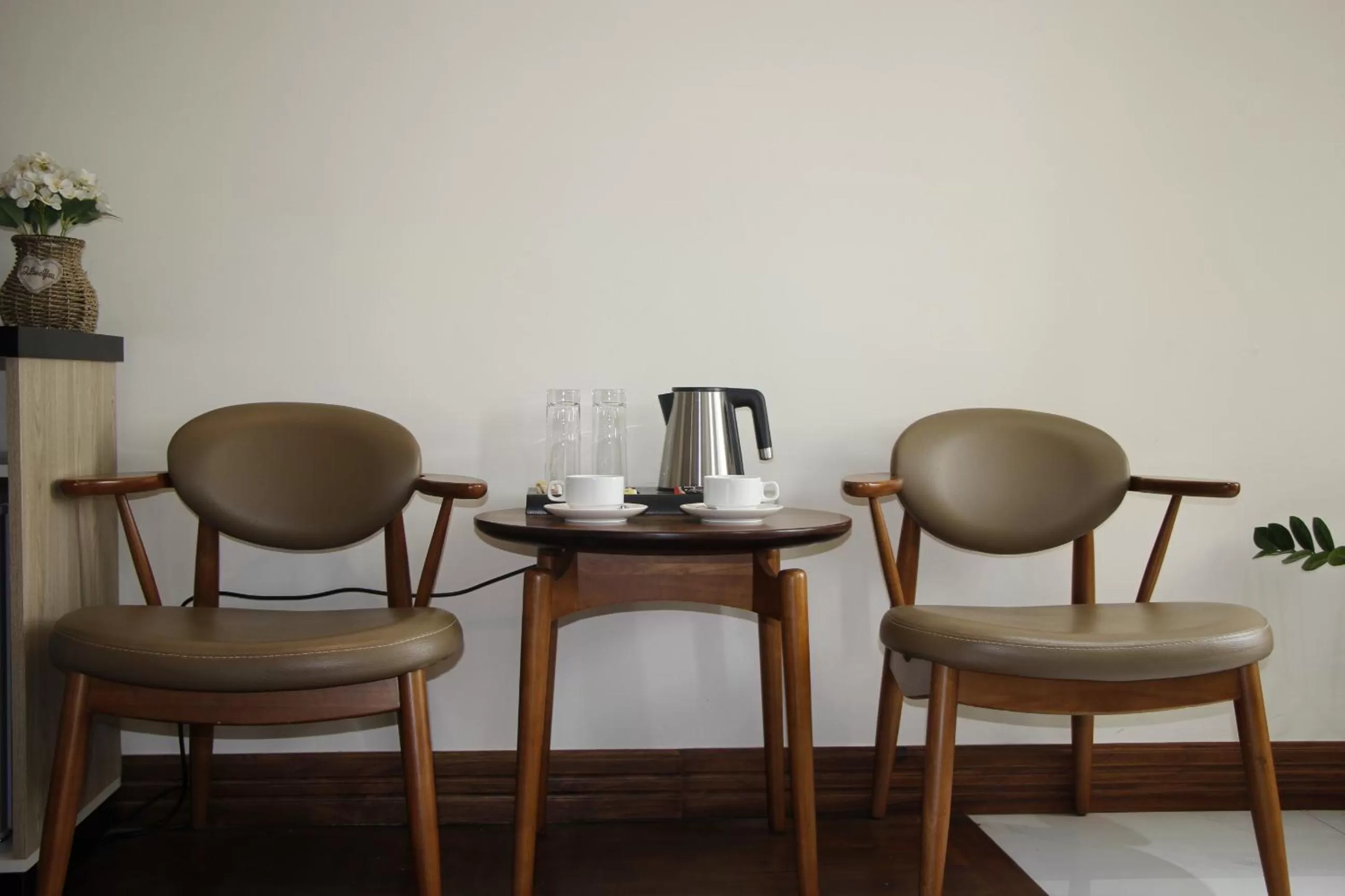 Coffee/tea facilities in LCS Hotel & Apartment