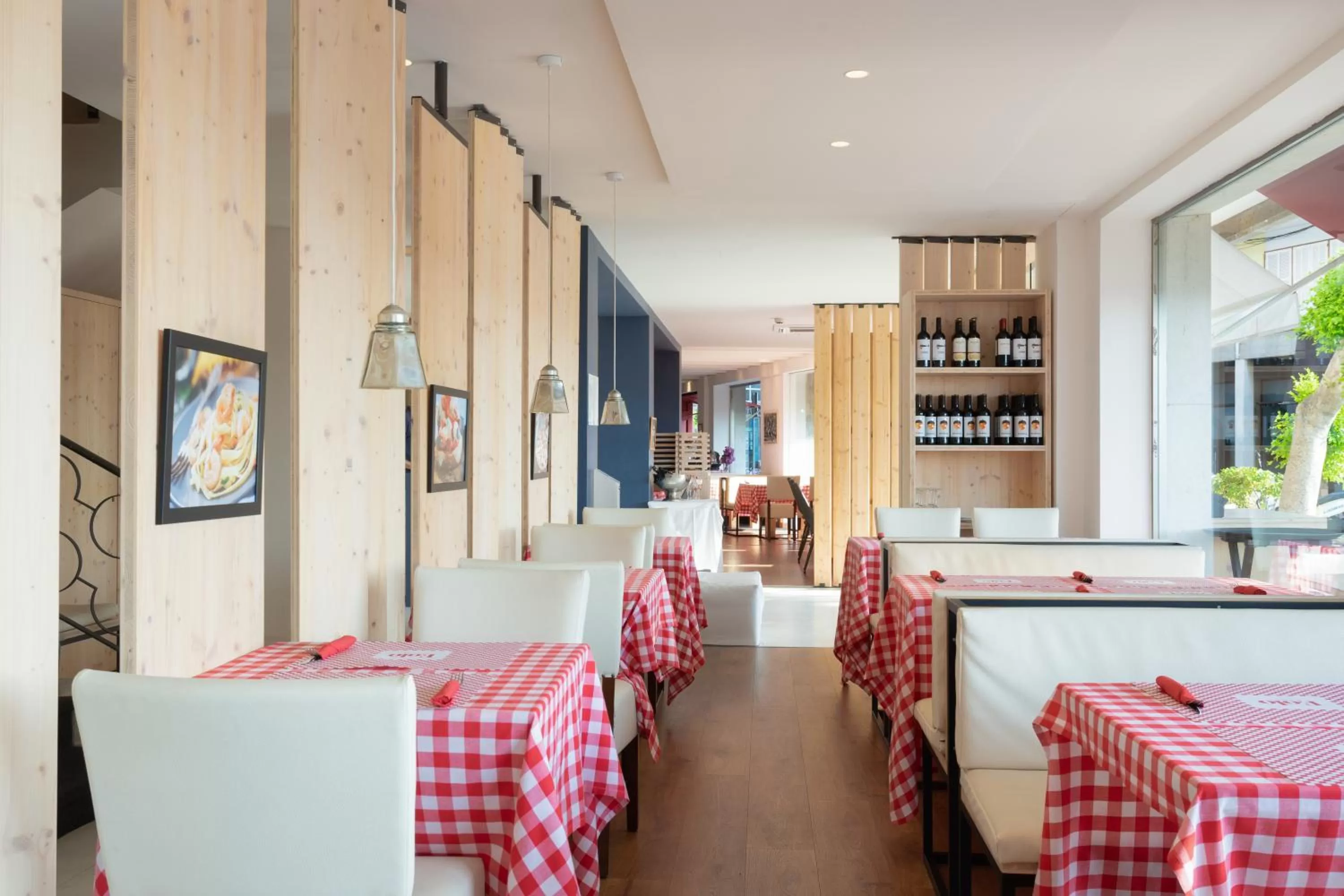 Dining area in Hotel Eolo