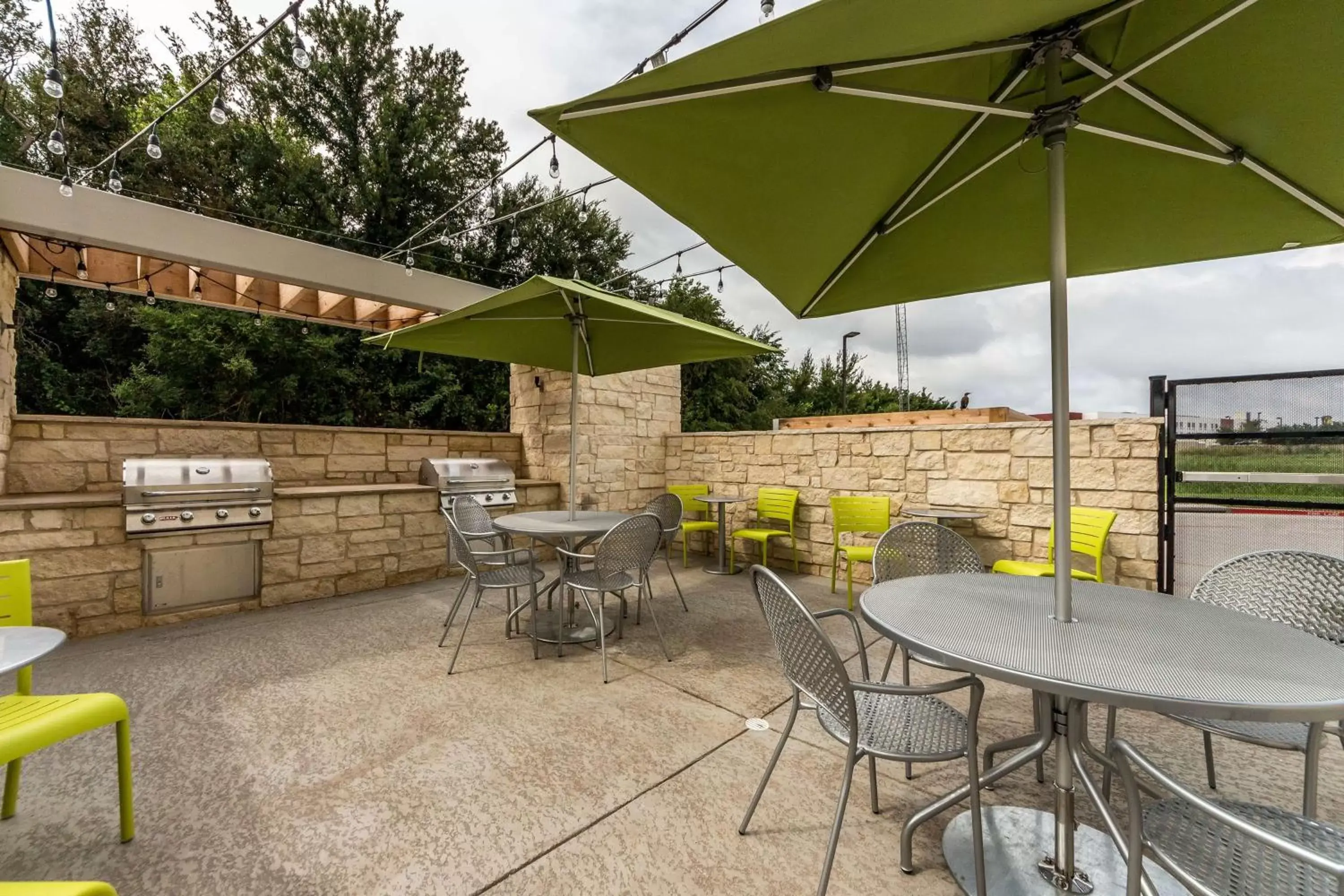 Property building, BBQ Facilities in Home2 Suites By Hilton Fort Worth Northlake