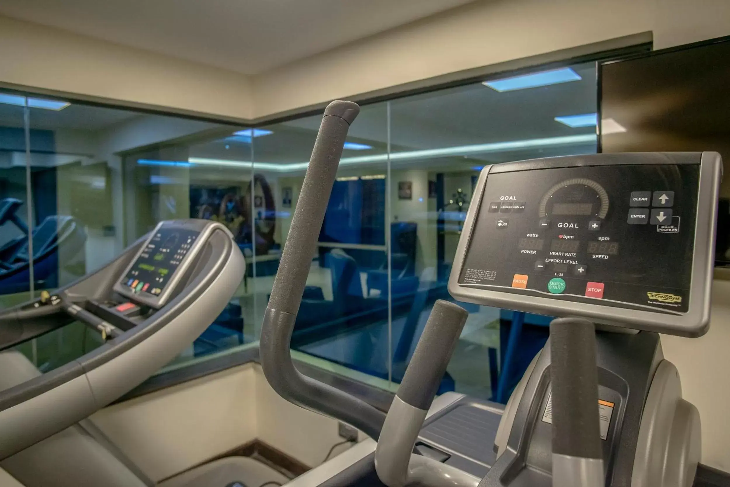 Fitness centre/facilities, Fitness Center/Facilities in The Landmark Suites